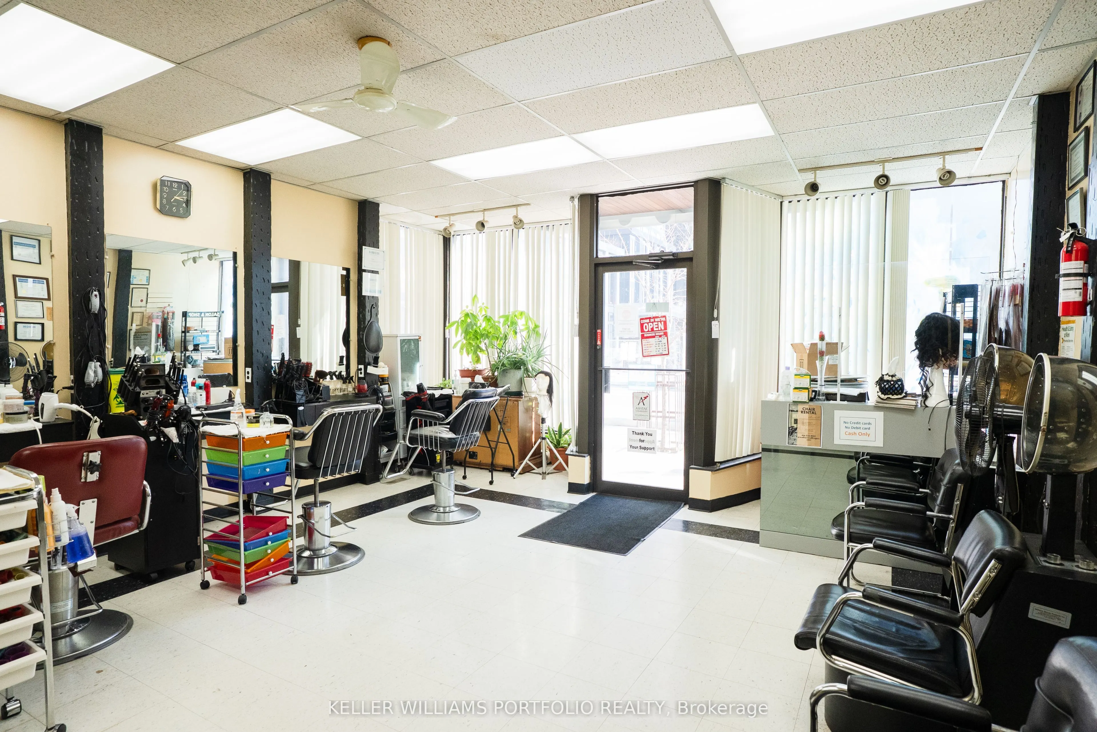 1156 Bloor Street W