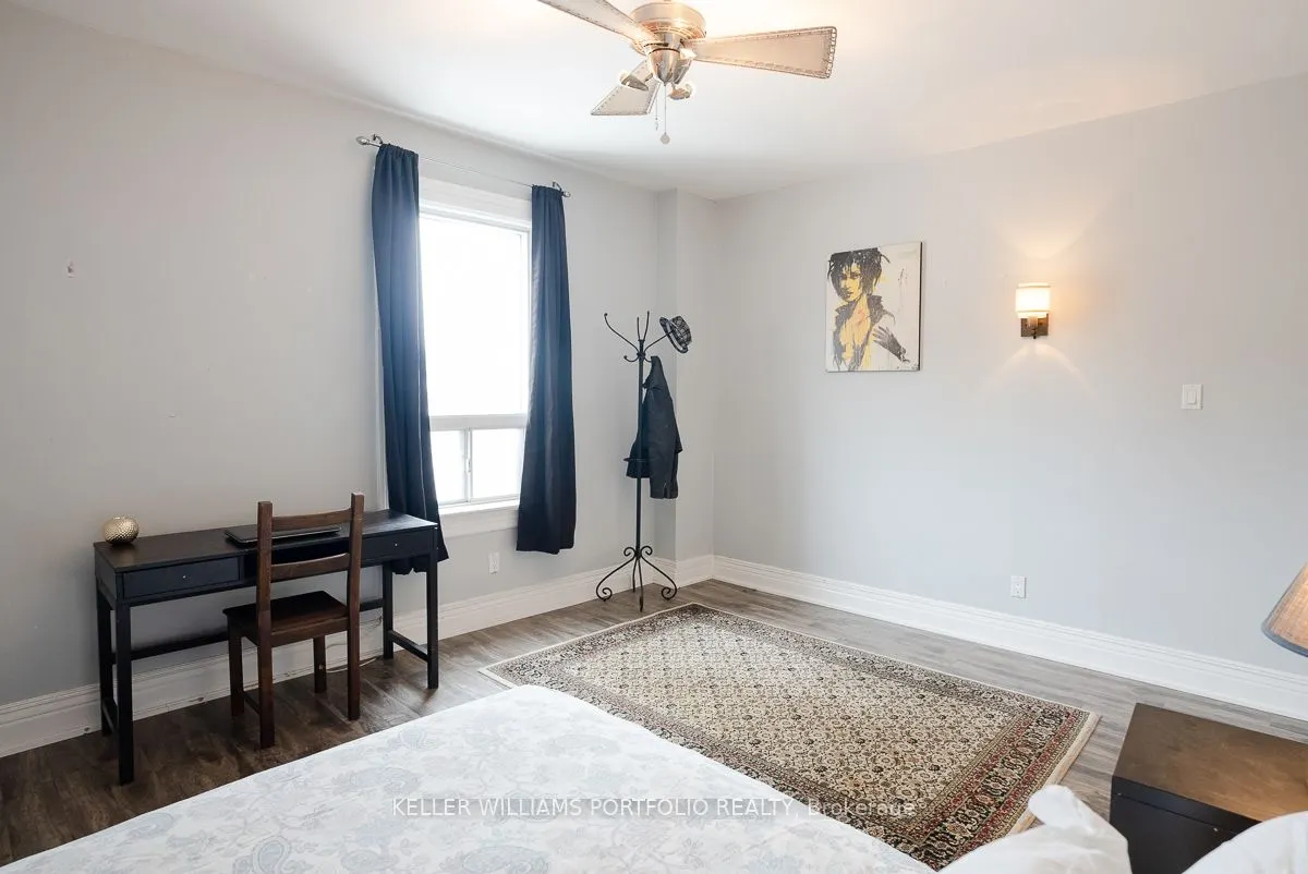1156 Bloor Street W