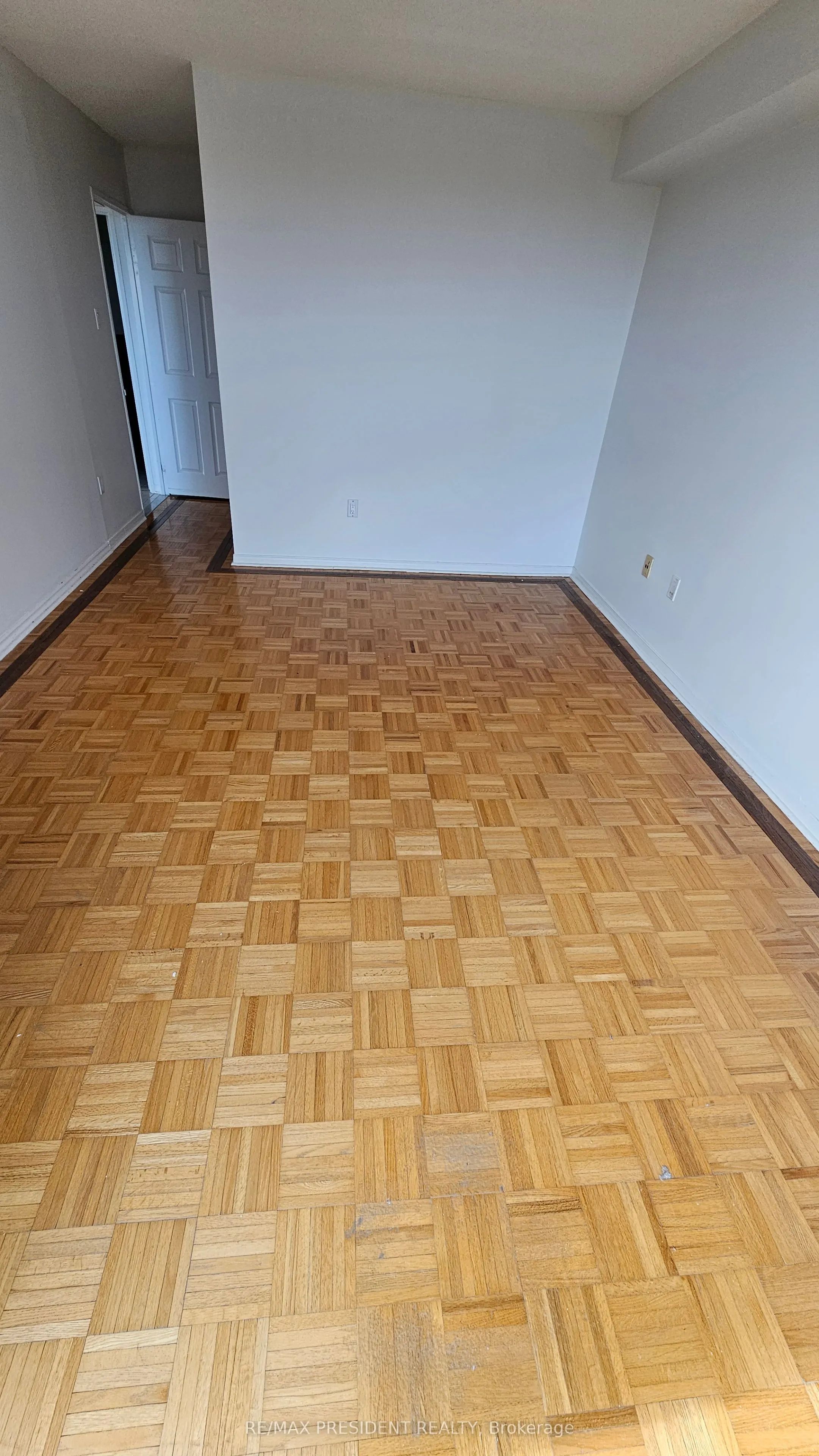 2155 Burnhamthorpe Road W, #1103