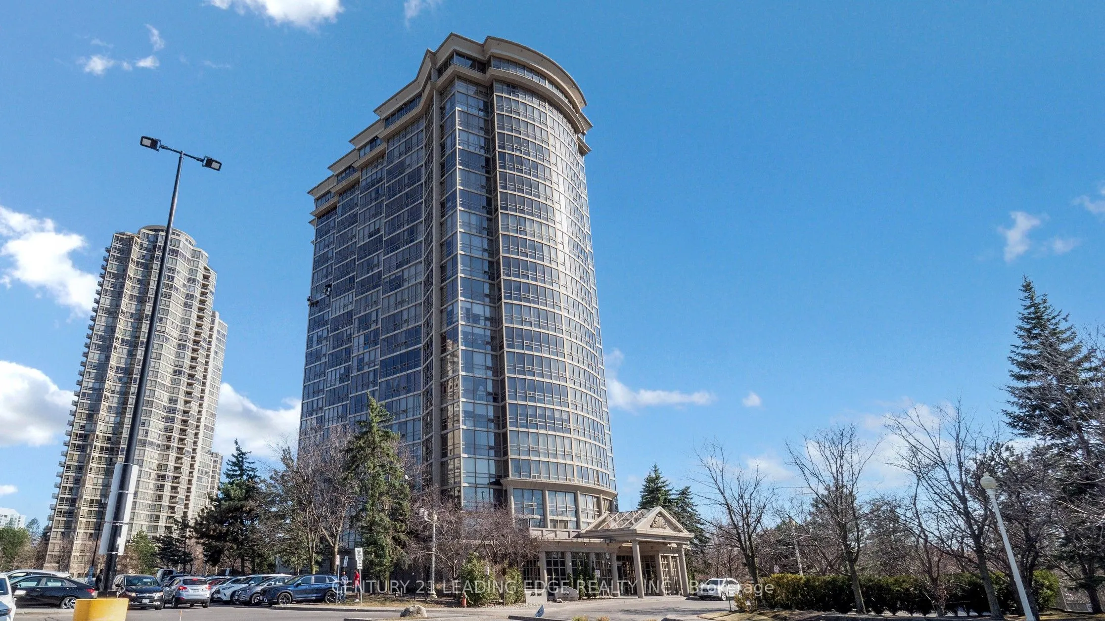 50 EGLINTON Avenue W #909