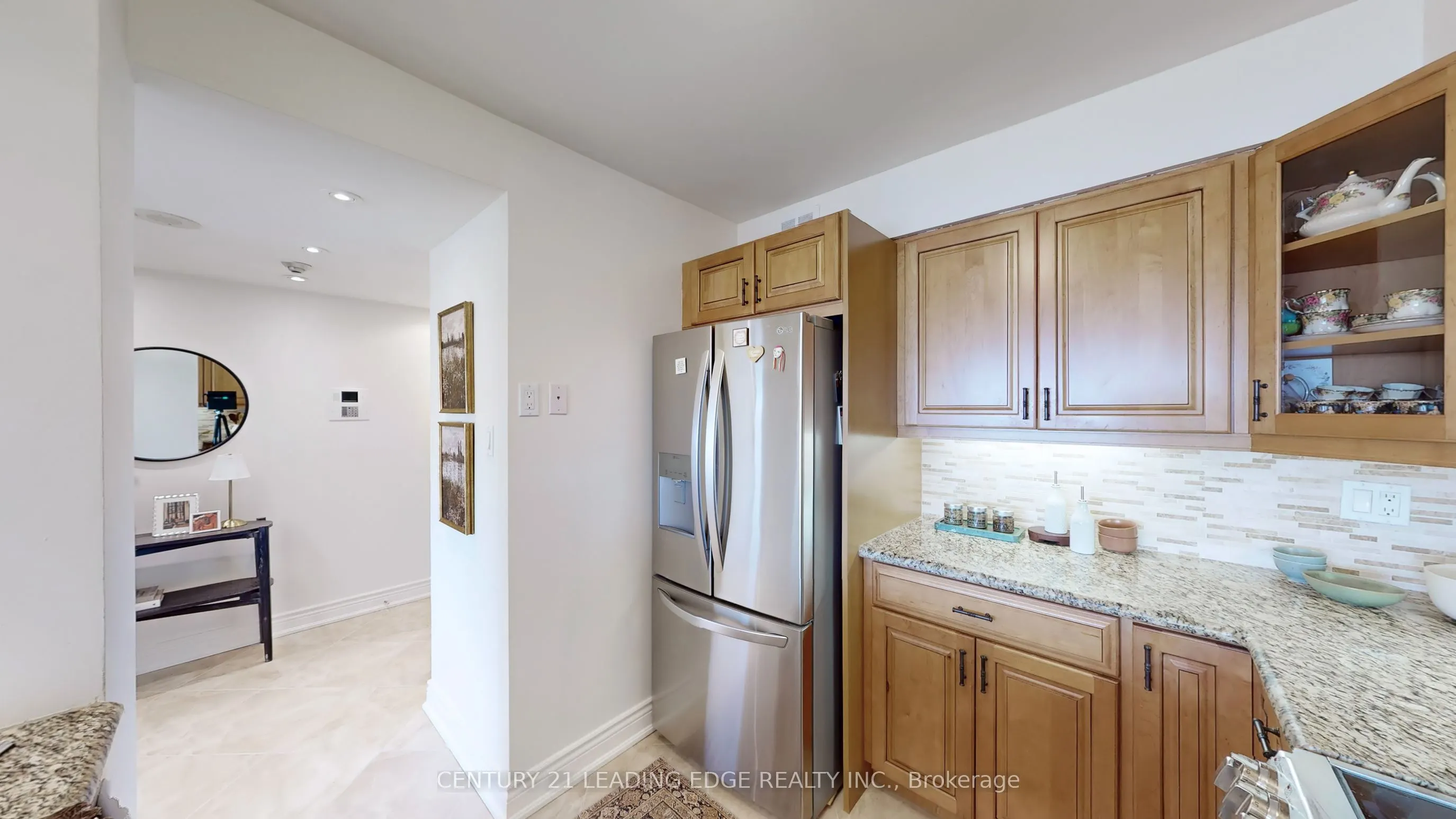 50 EGLINTON Avenue W #909