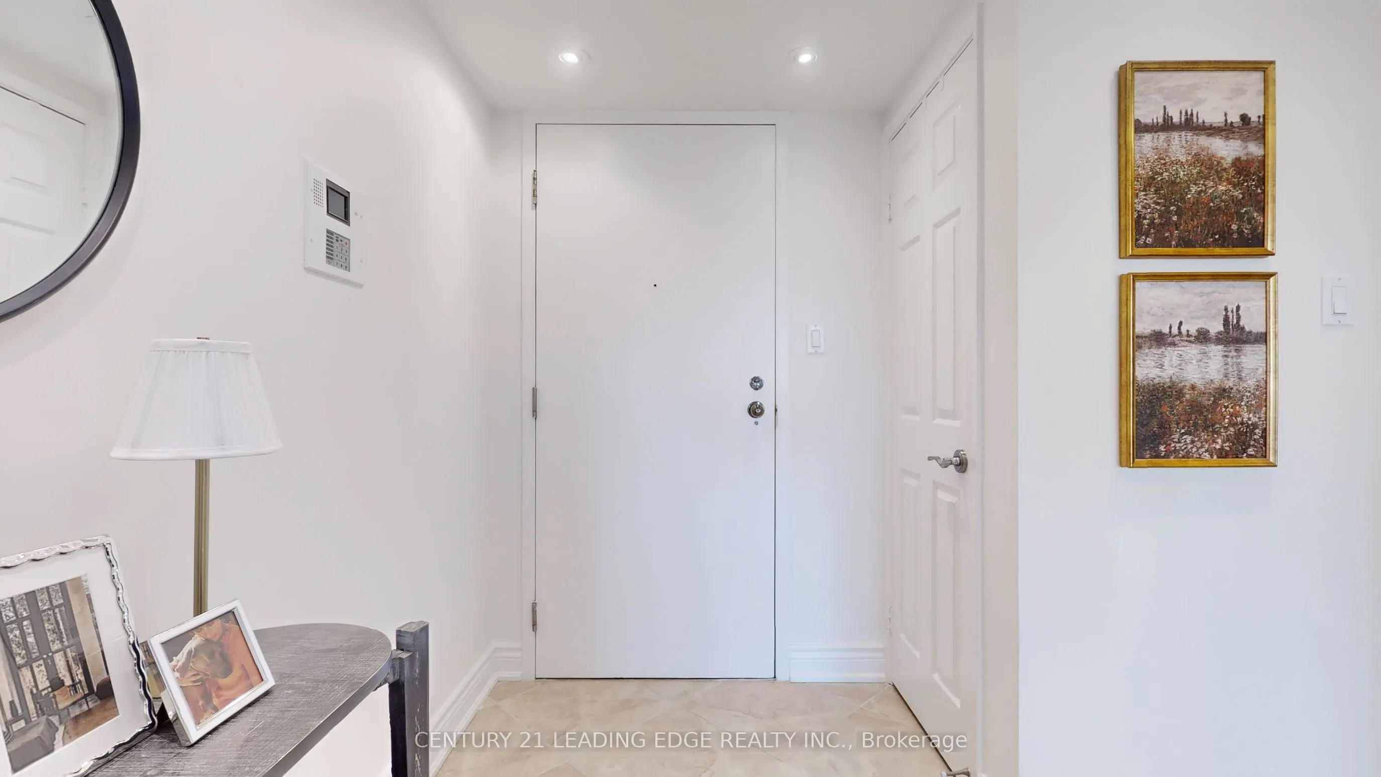 50 EGLINTON Avenue W #909