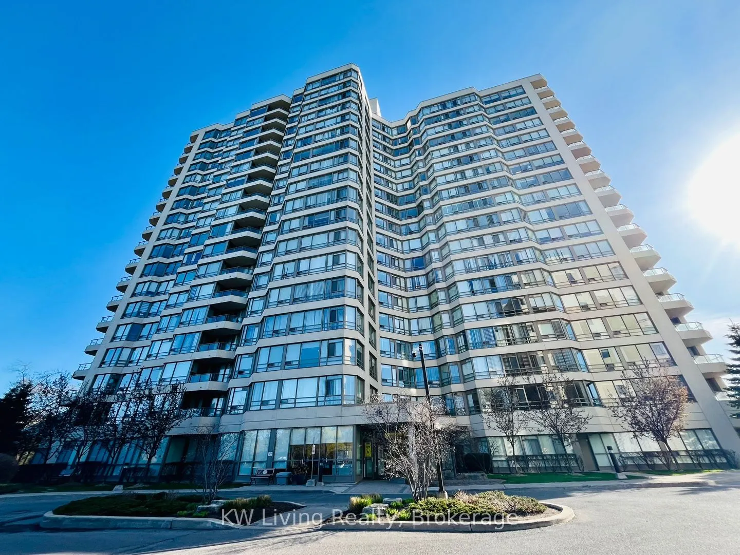 75 King Street E, #801