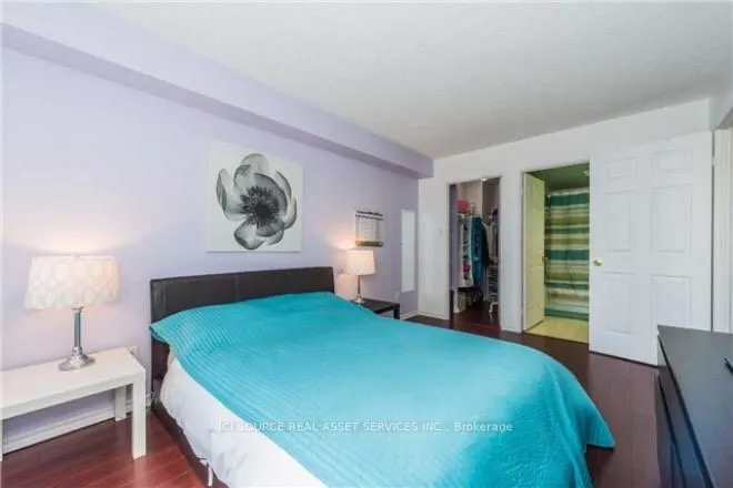 285 Enfield Place, #602