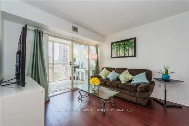 285 Enfield Place, #602
