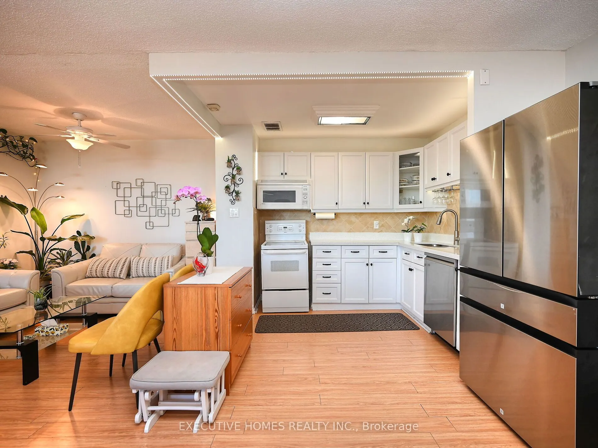 3065 Queen Frederica Drive, #1107