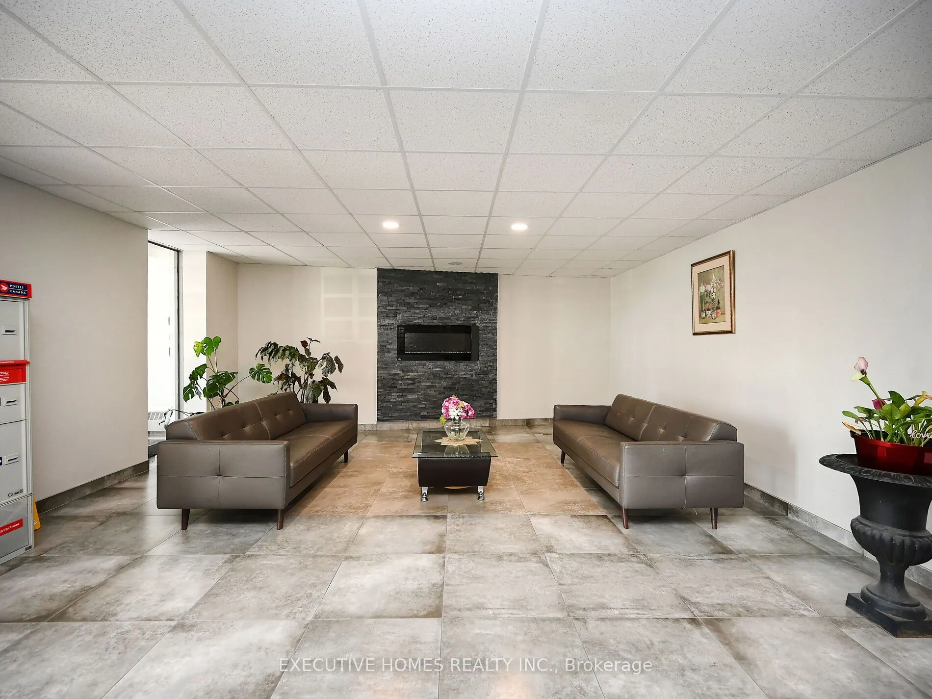 3065 Queen Frederica Drive, #1107