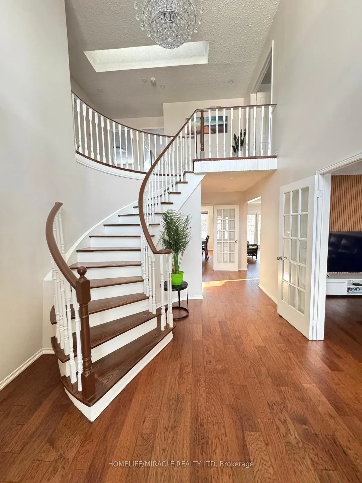 32 Plover Place