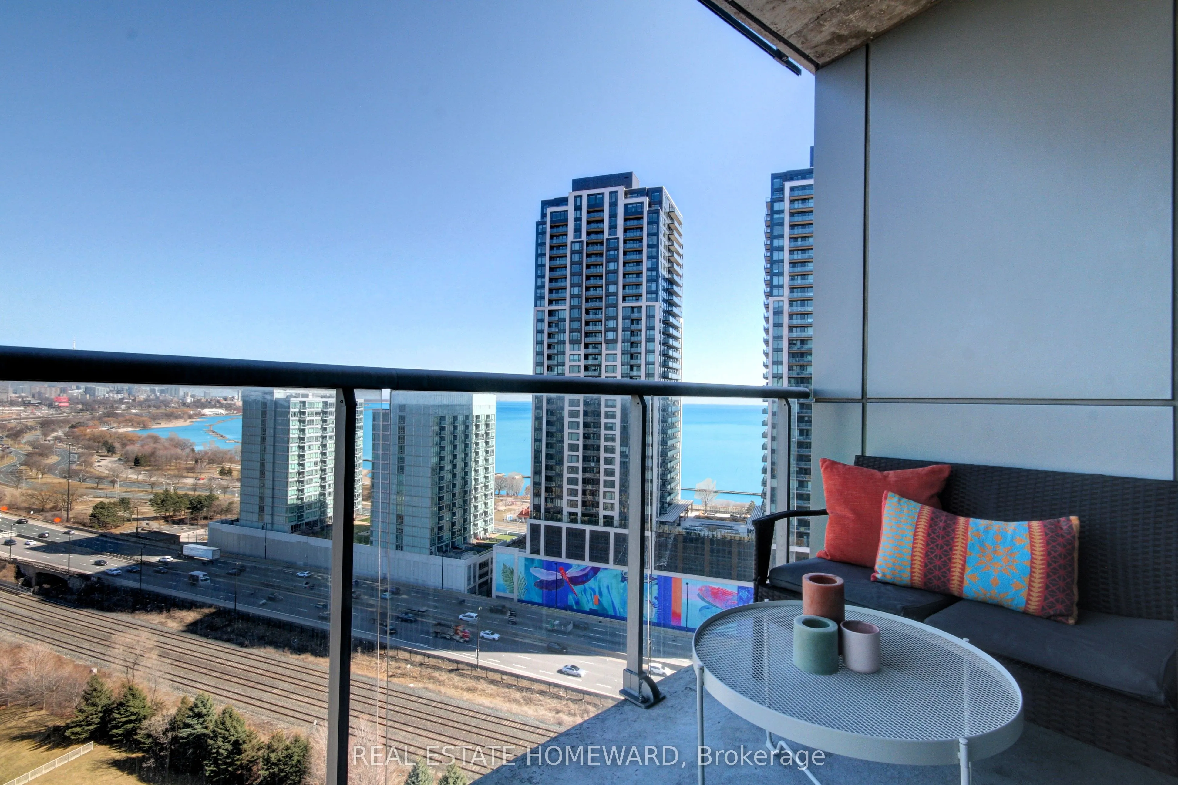 15 Windermere Avenue, #2107