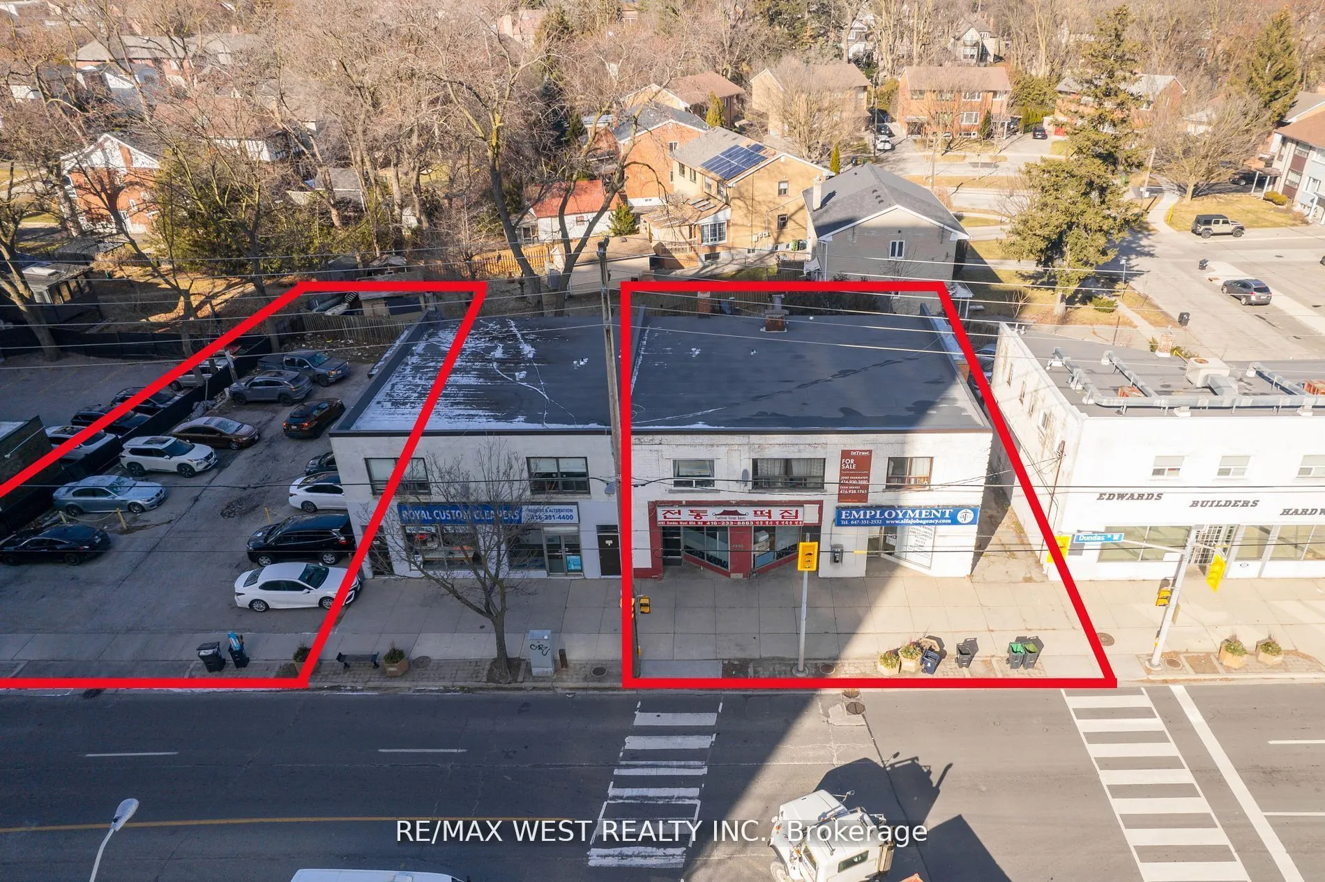 4990 Dundas Street W