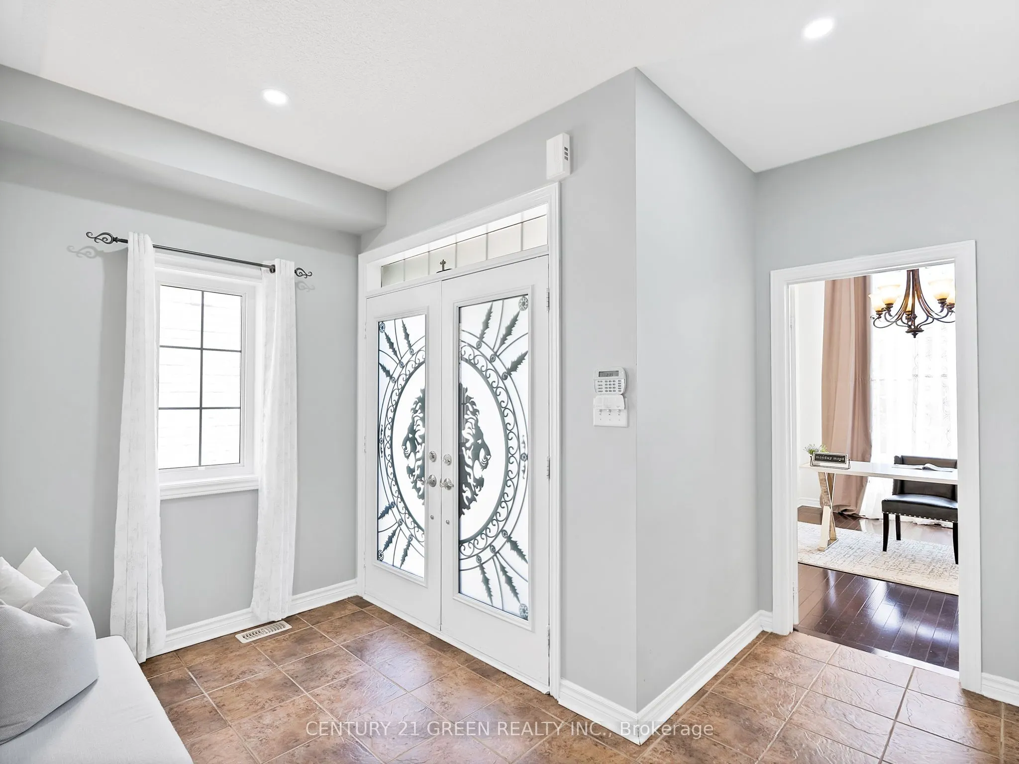 15 Oakhaven Road