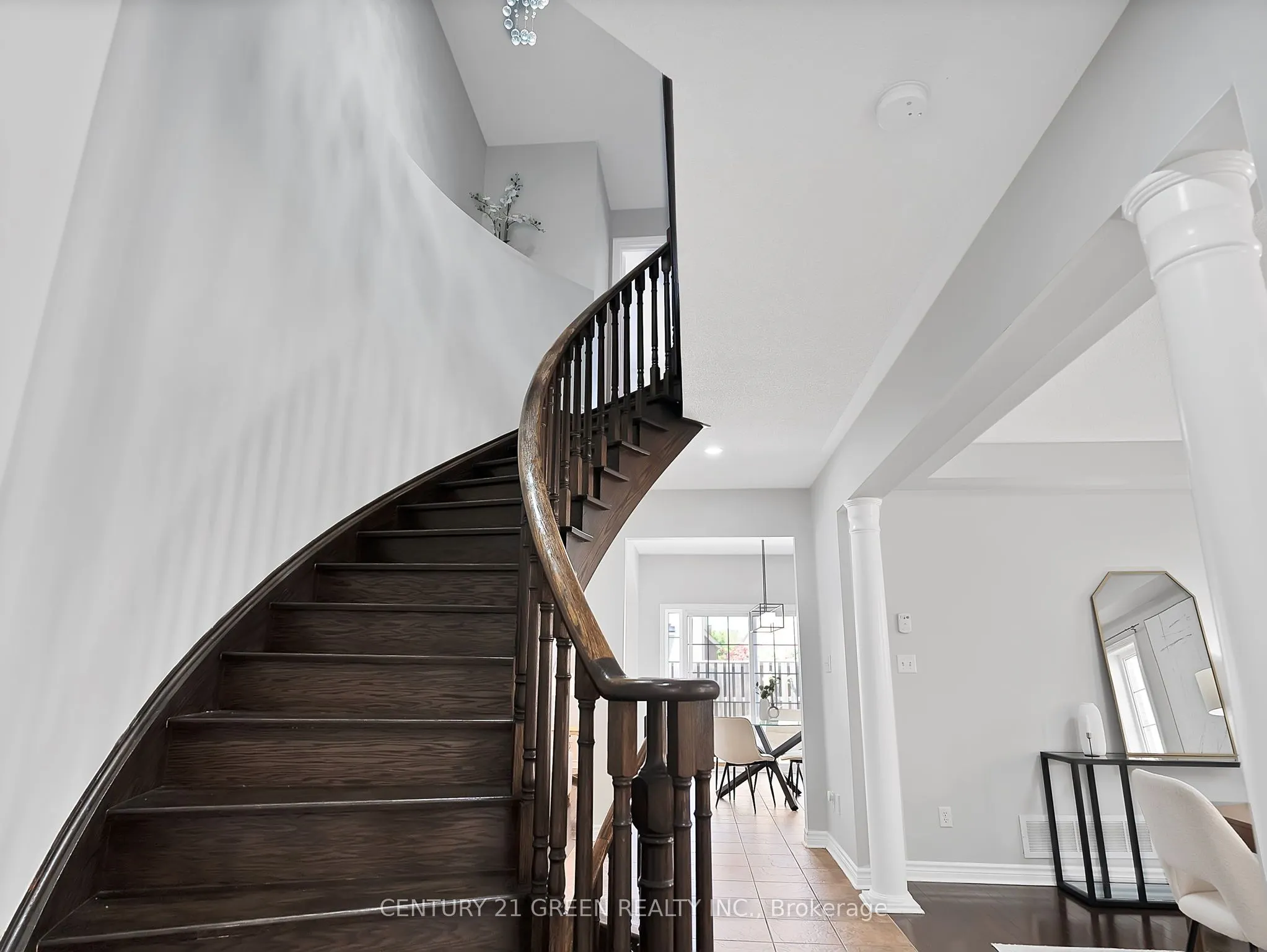 15 Oakhaven Road
