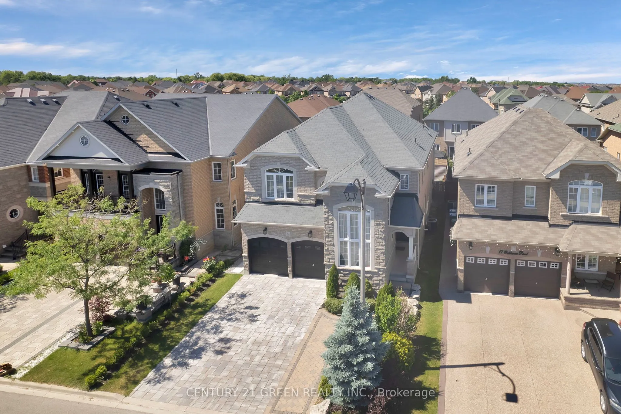 15 Oakhaven Road