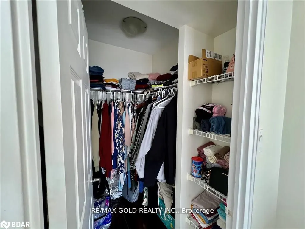 265 Enfield Place #903