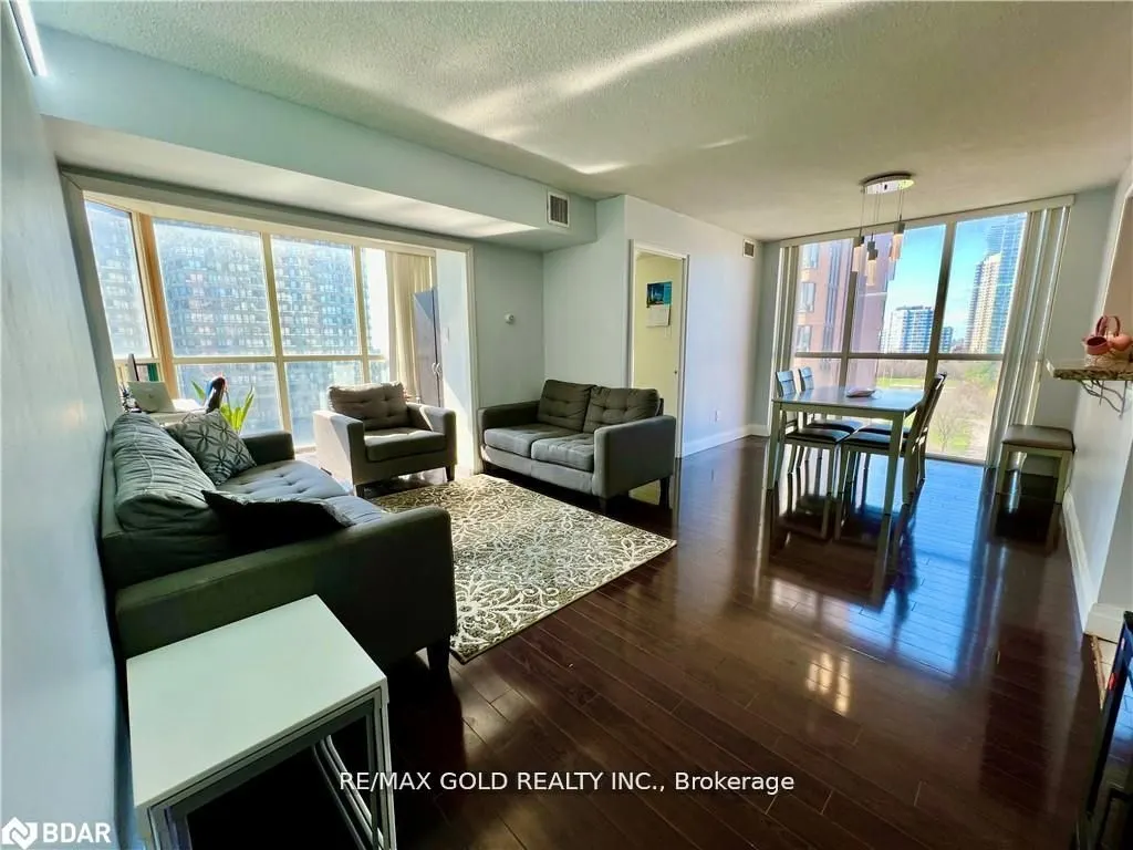 265 Enfield Place #903