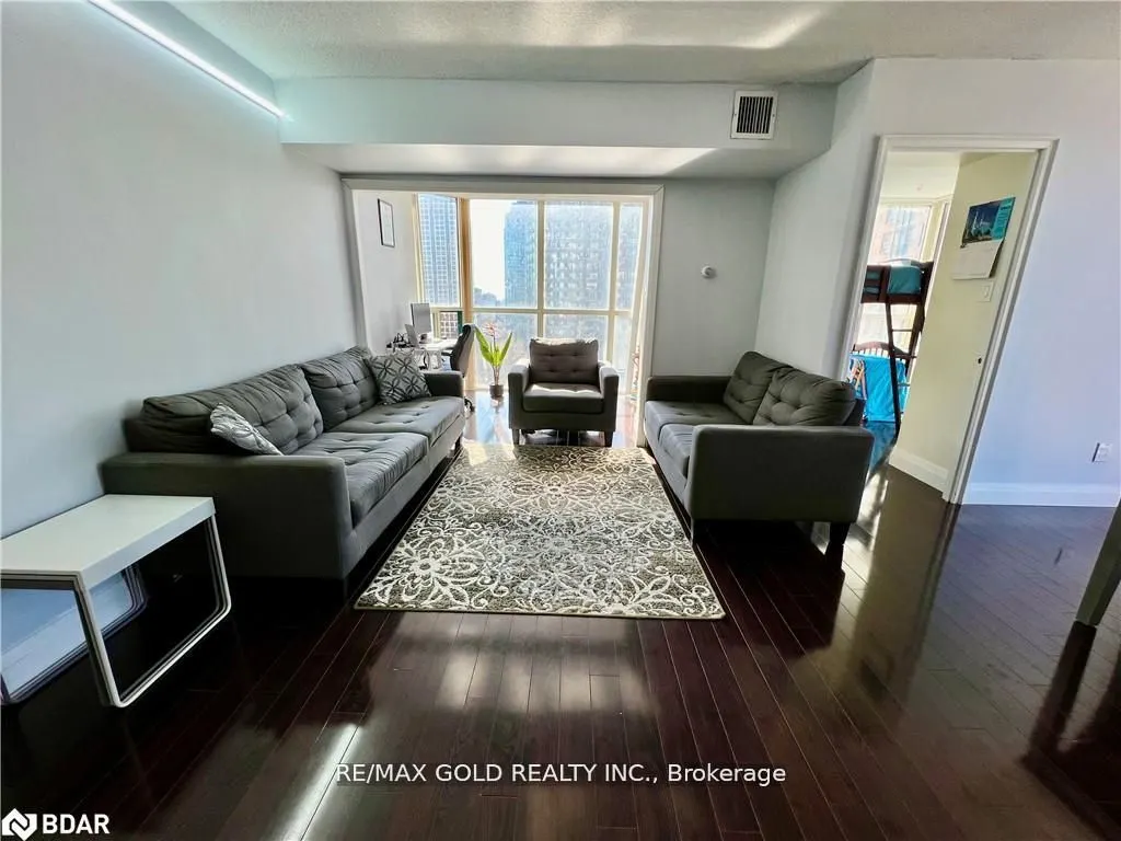 265 Enfield Place #903
