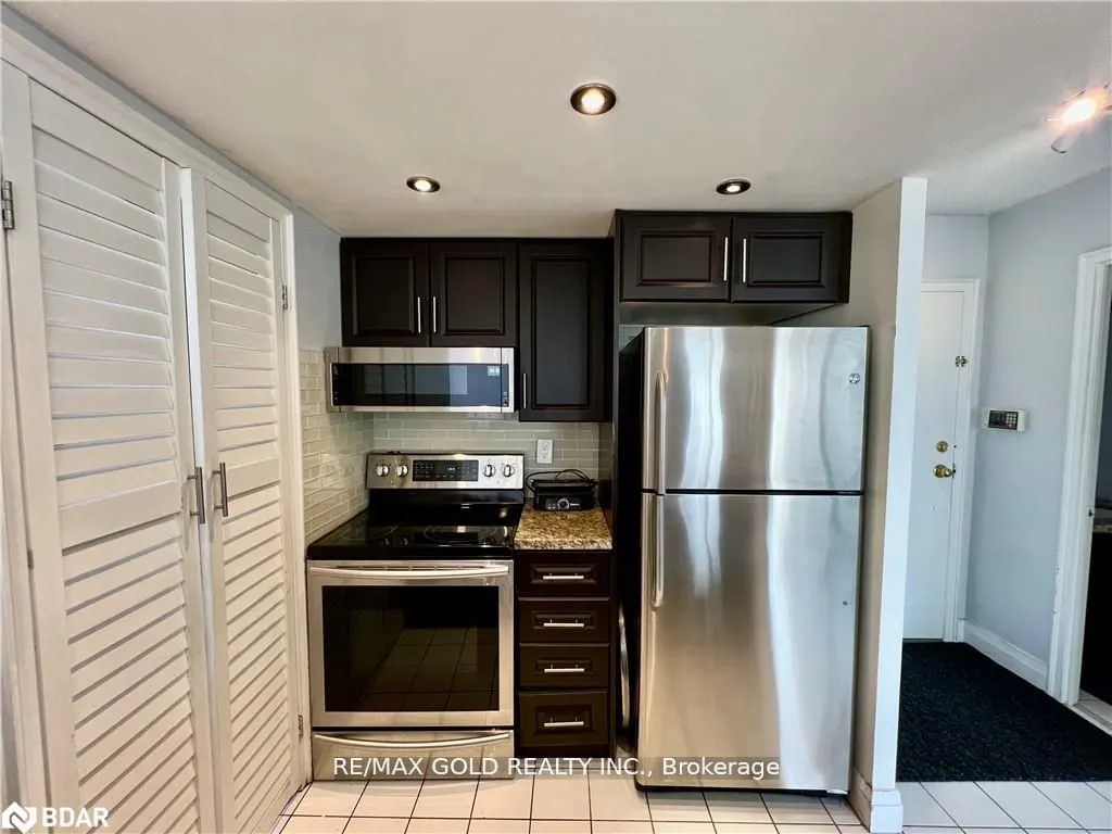 265 Enfield Place #903