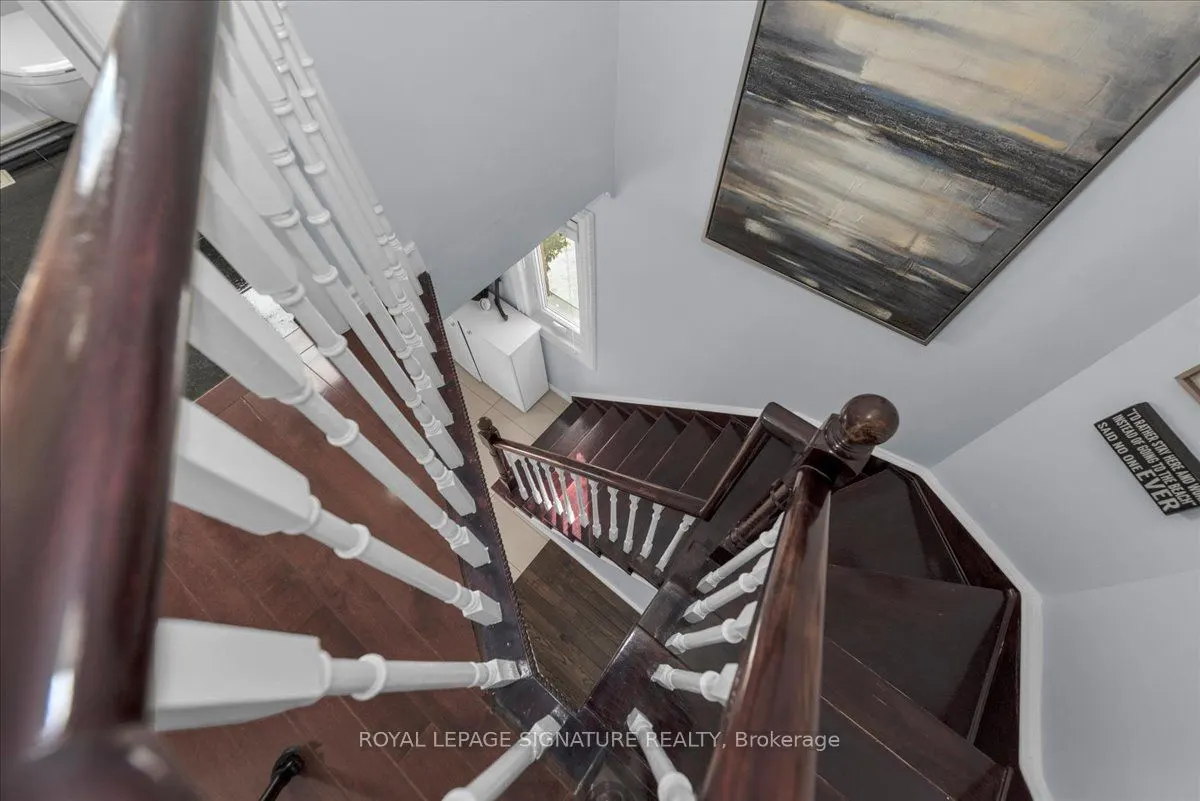 16 Nectarine Crescent