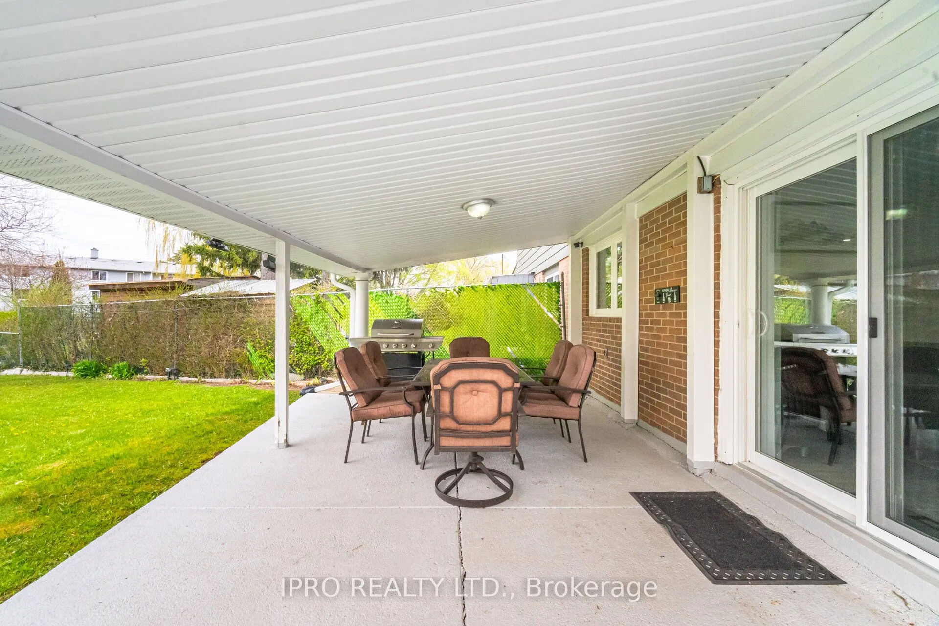 1625 Wavell Crescent