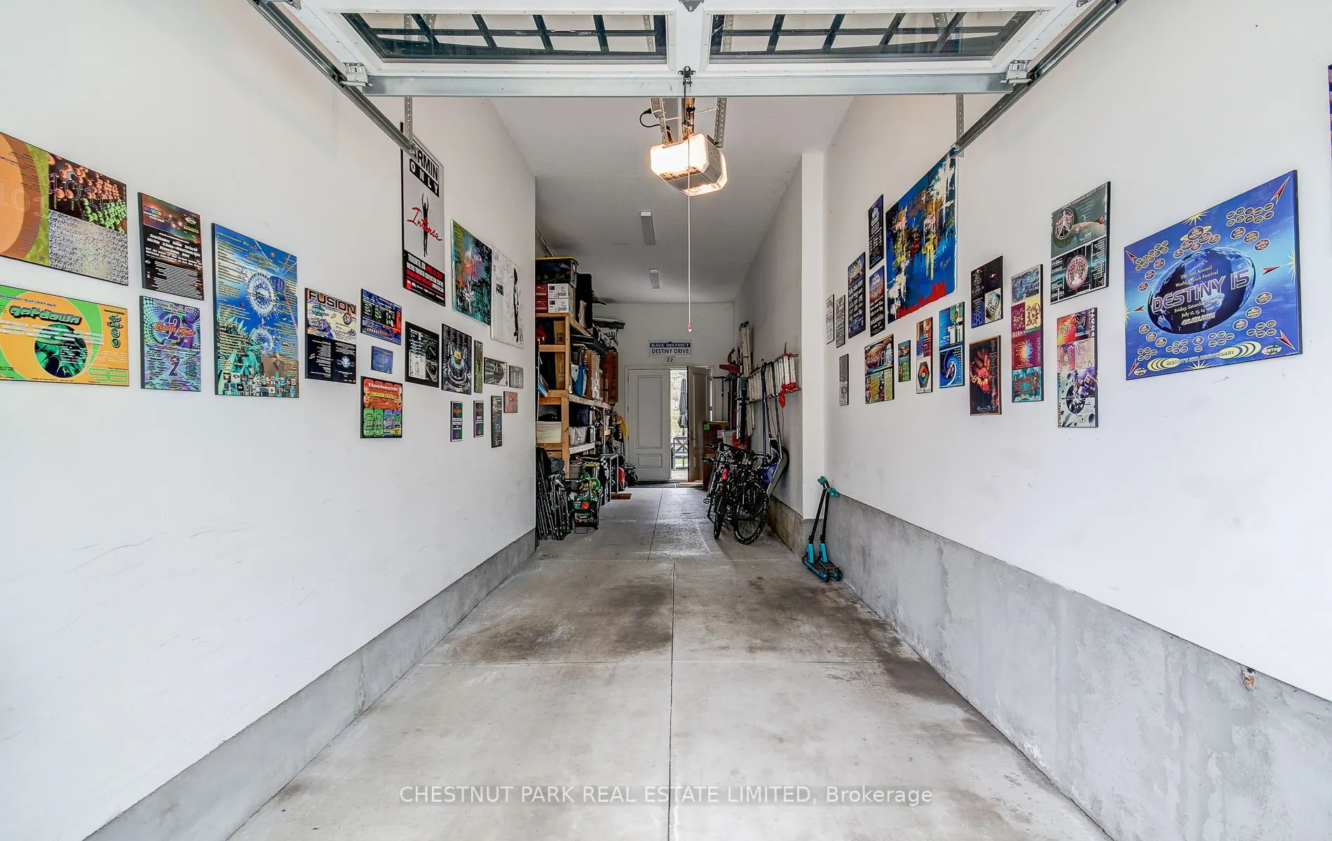 22 Lesmar Drive