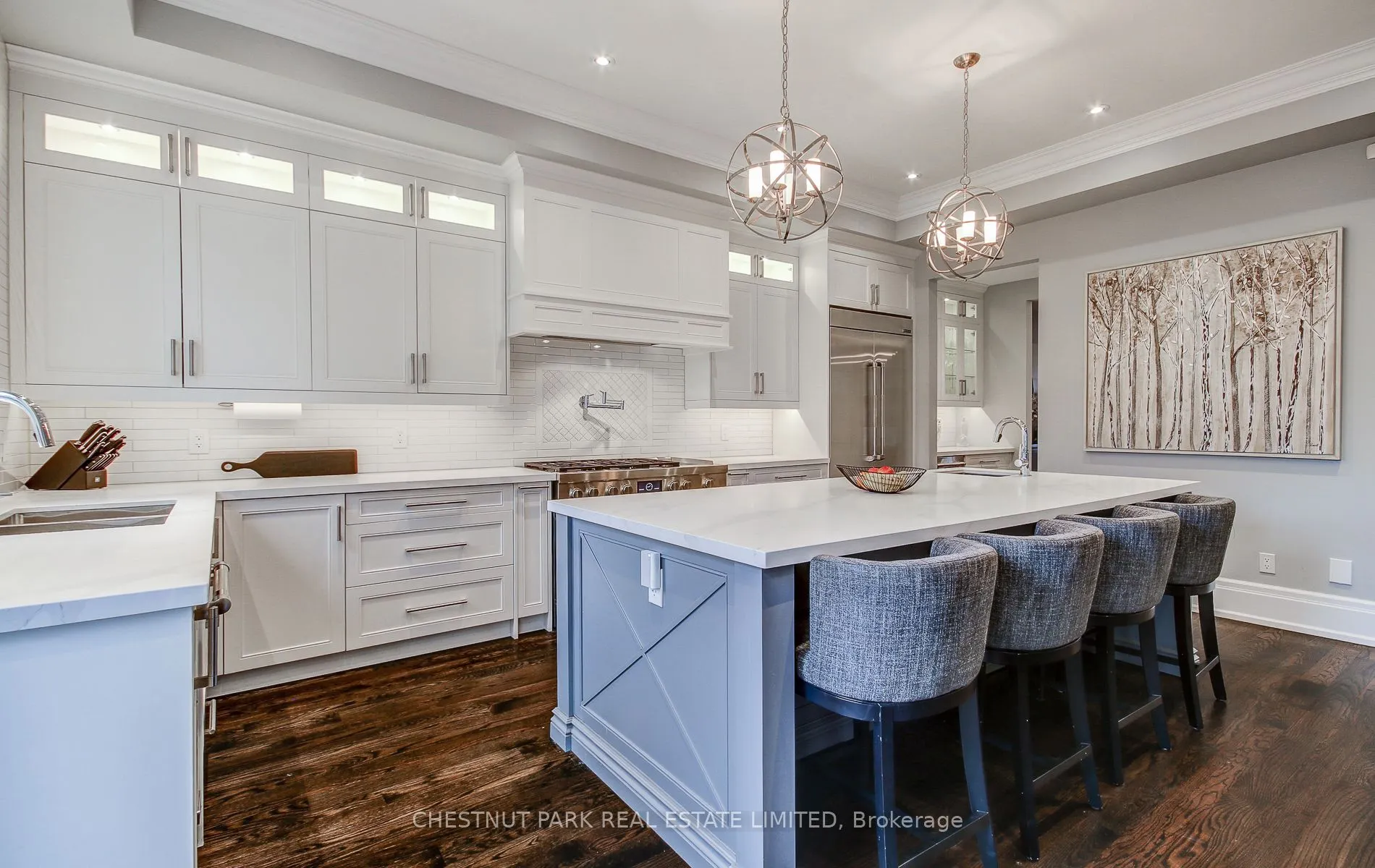 22 Lesmar Drive