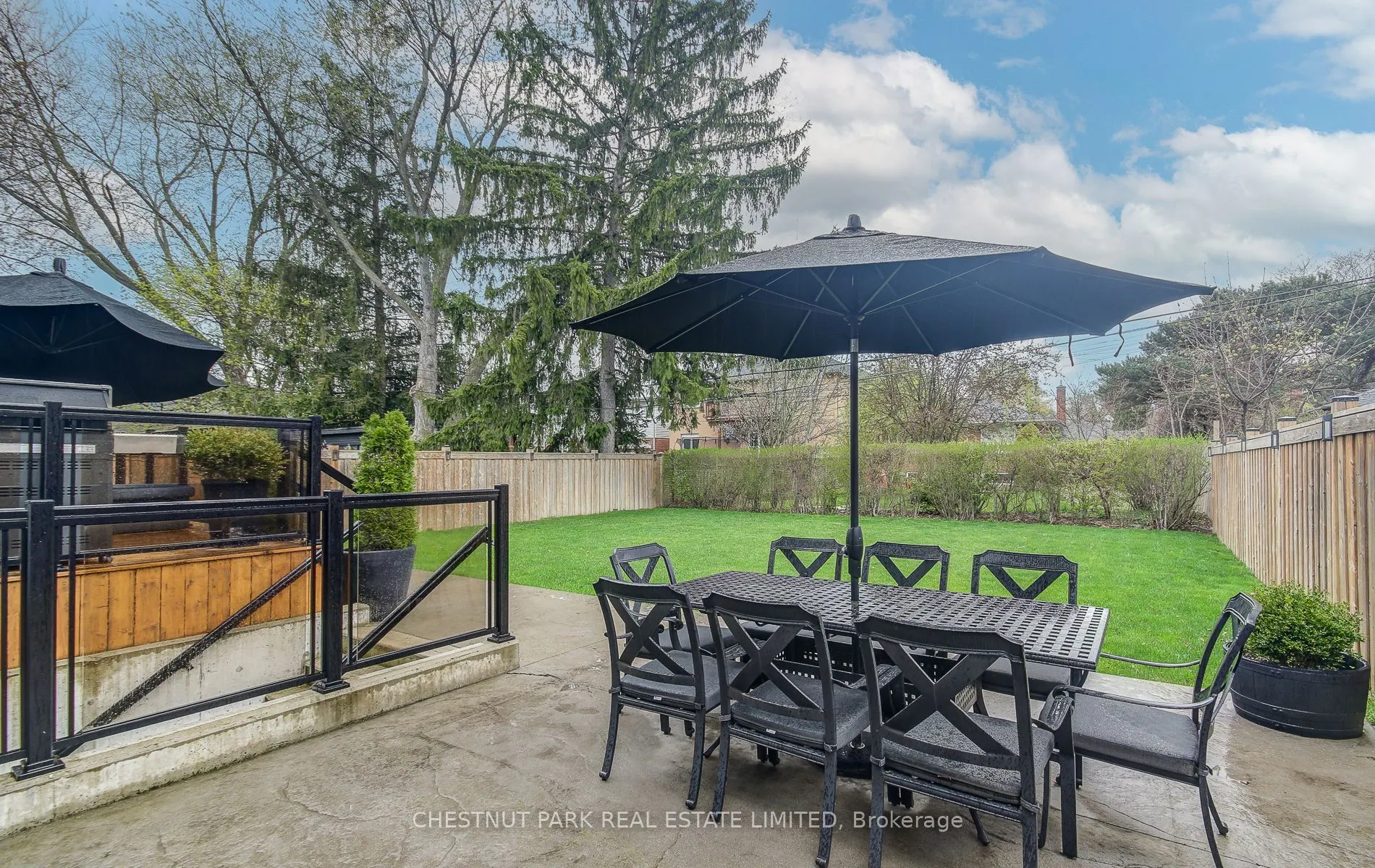 22 Lesmar Drive