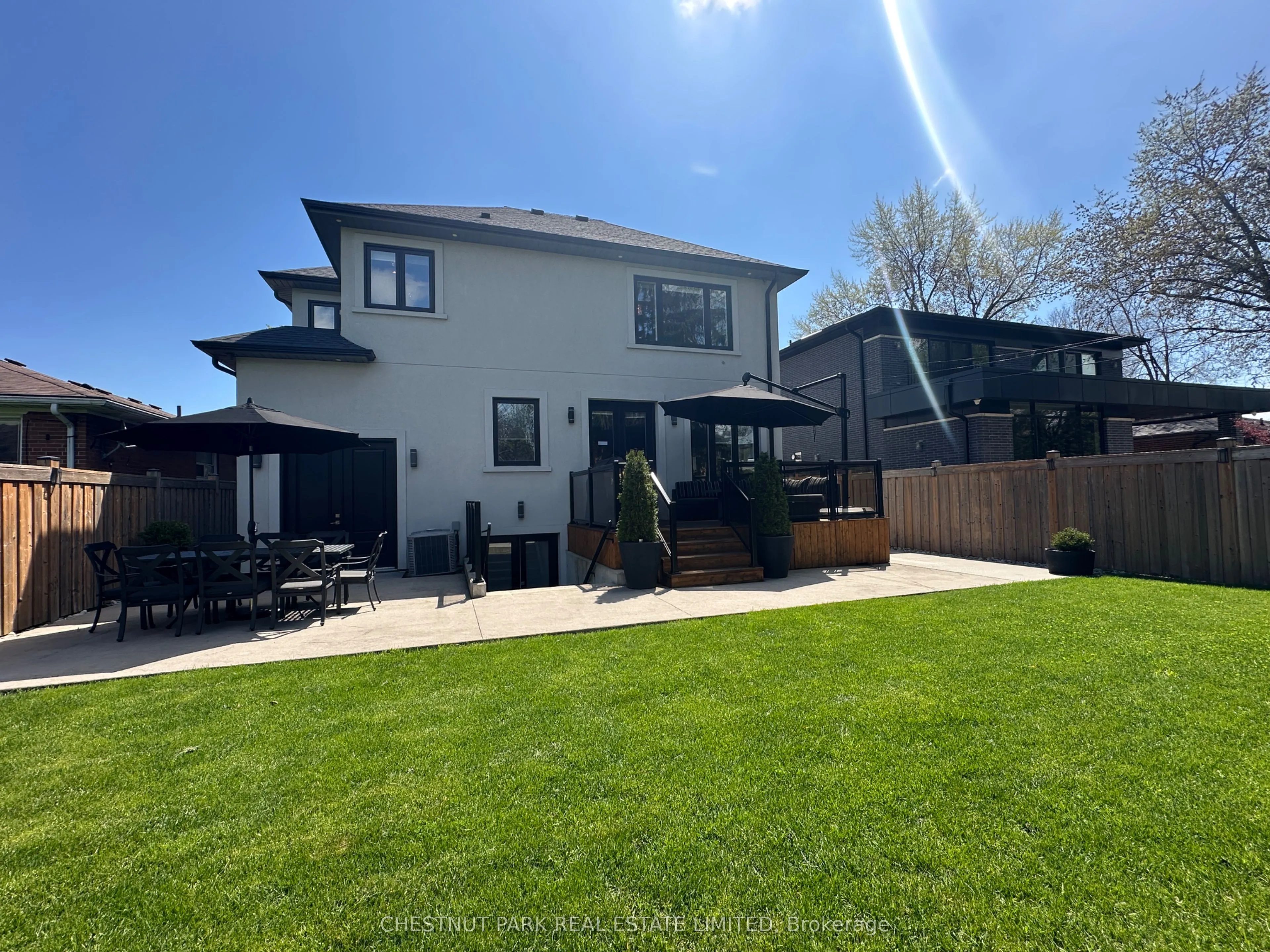 22 Lesmar Drive