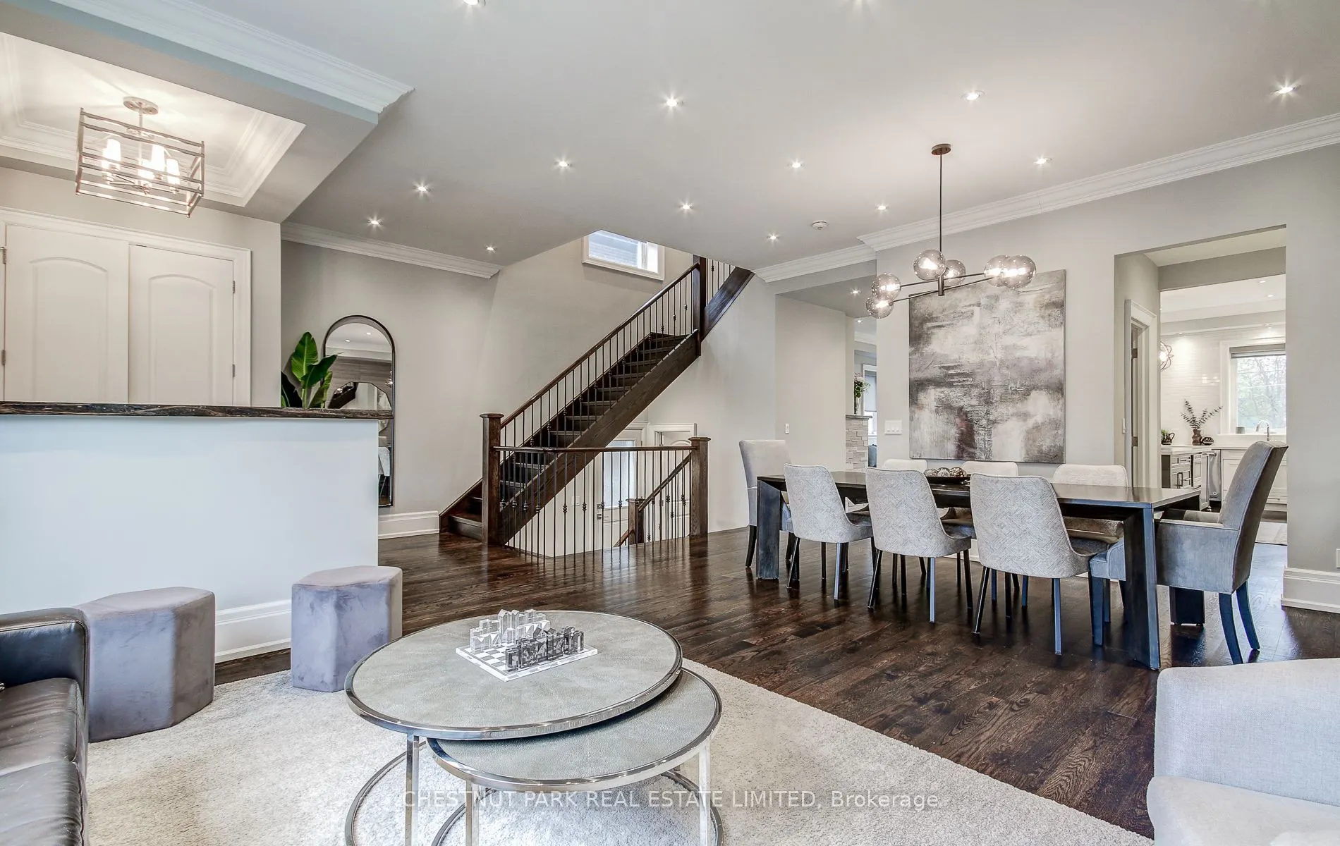 22 Lesmar Drive