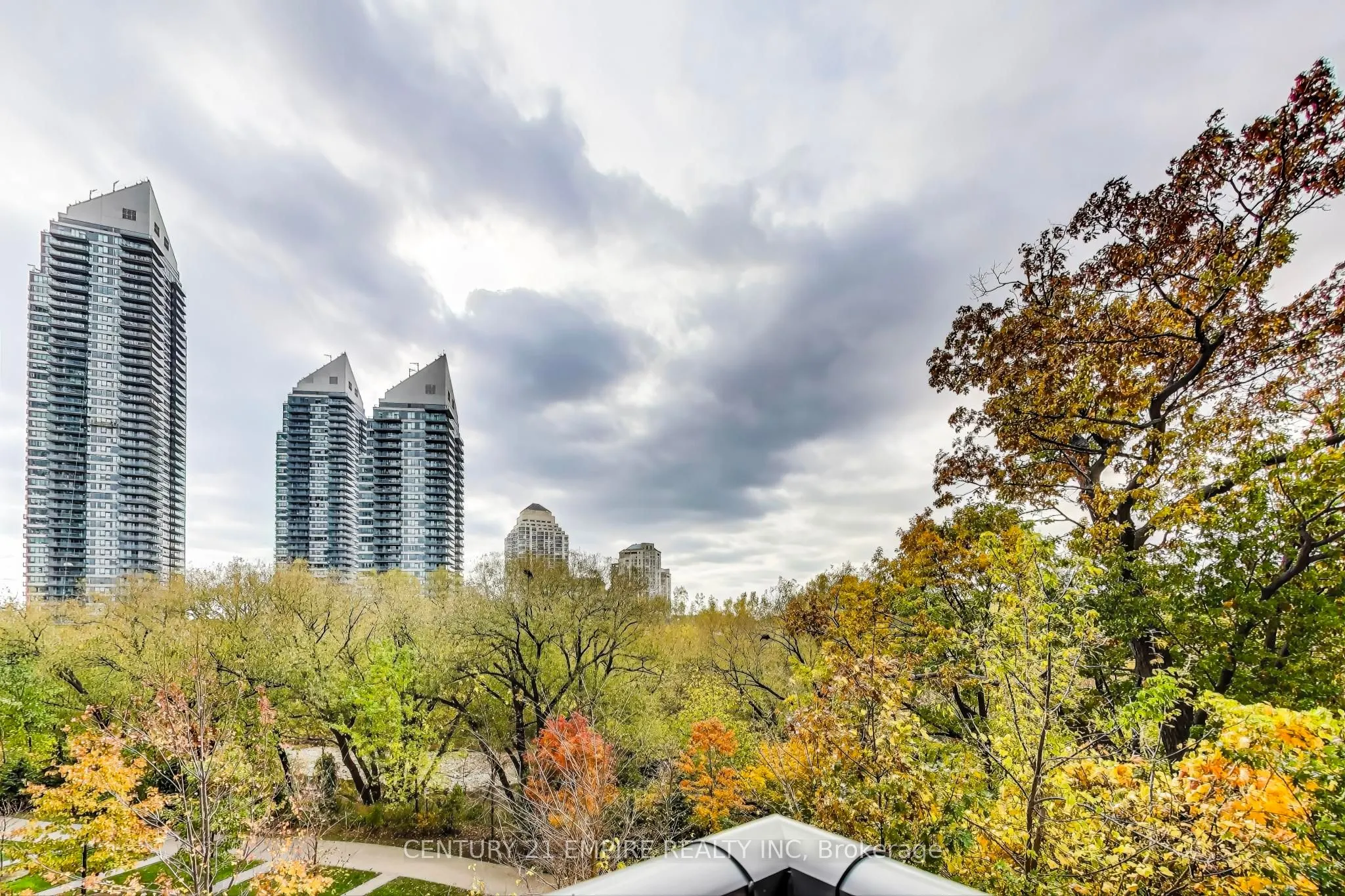 36 Park Lawn Road, #203