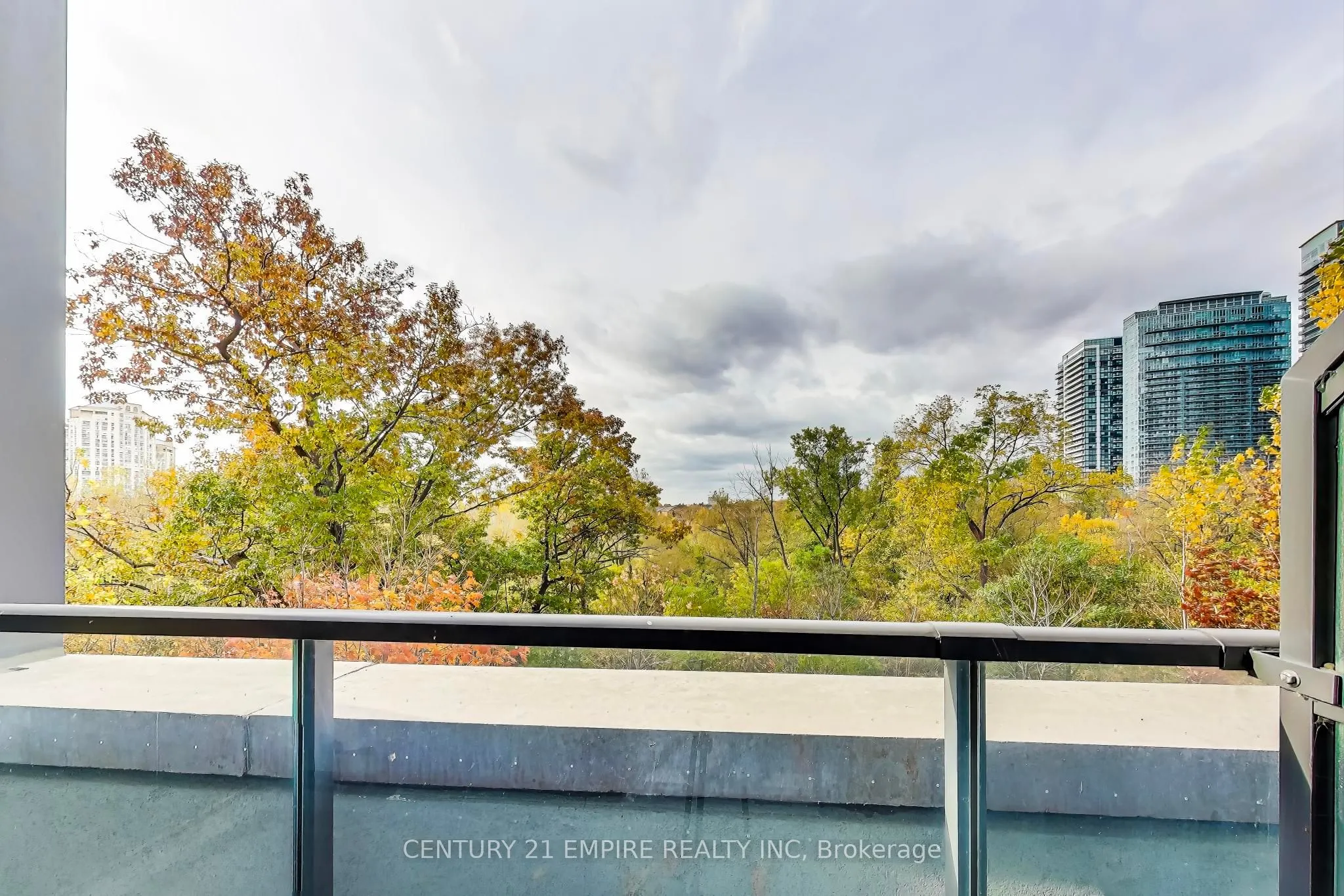 36 Park Lawn Road, #203
