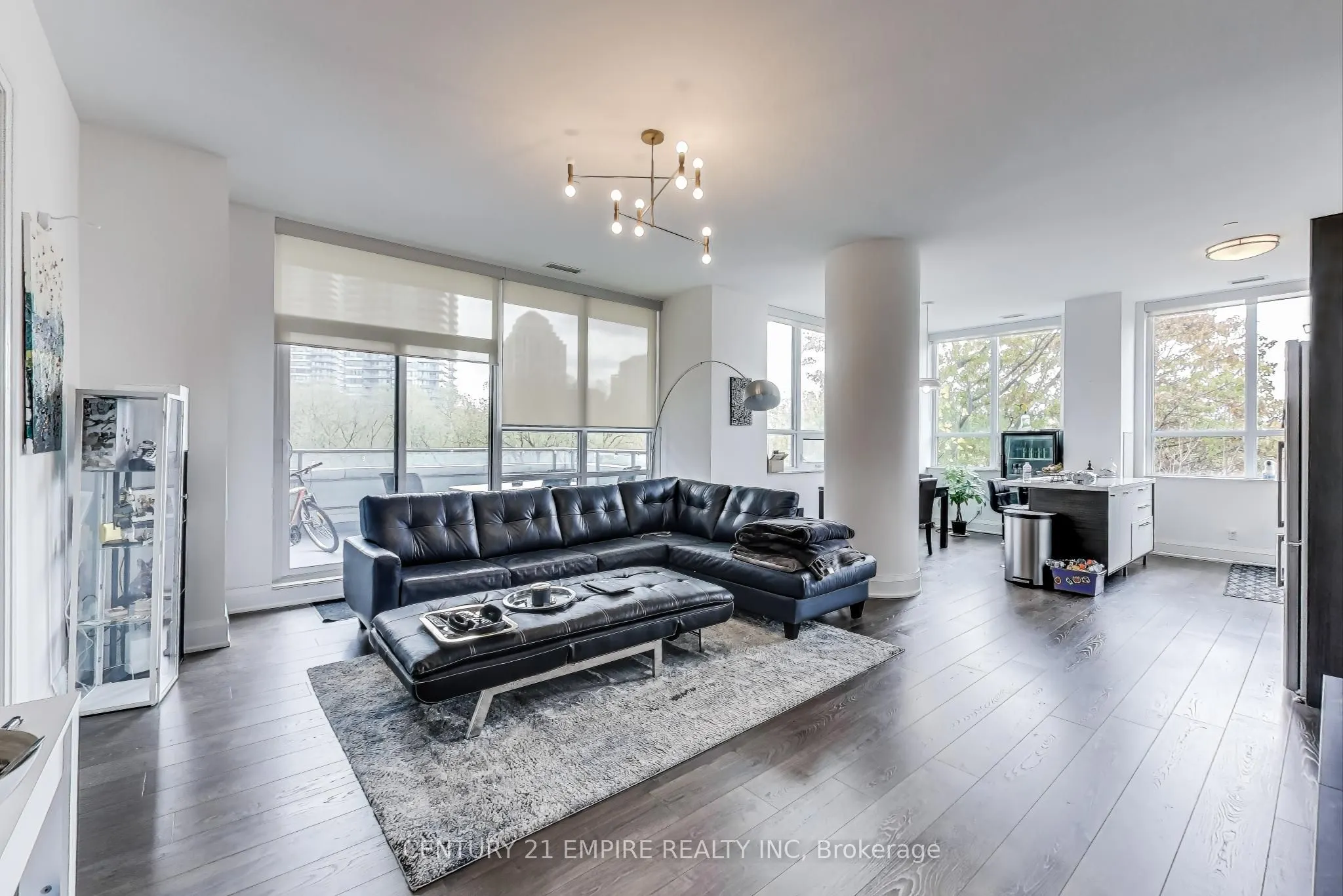 36 Park Lawn Road, #203