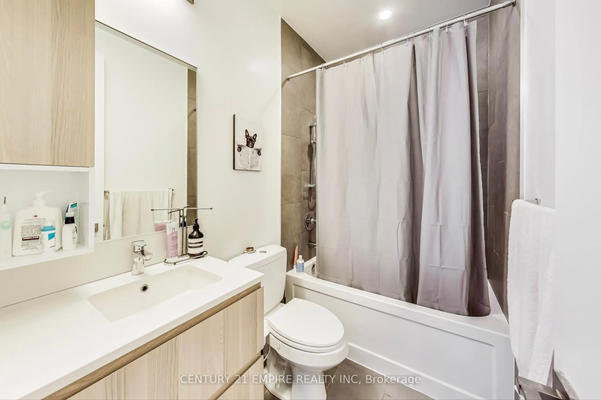 36 Park Lawn Road, #203
