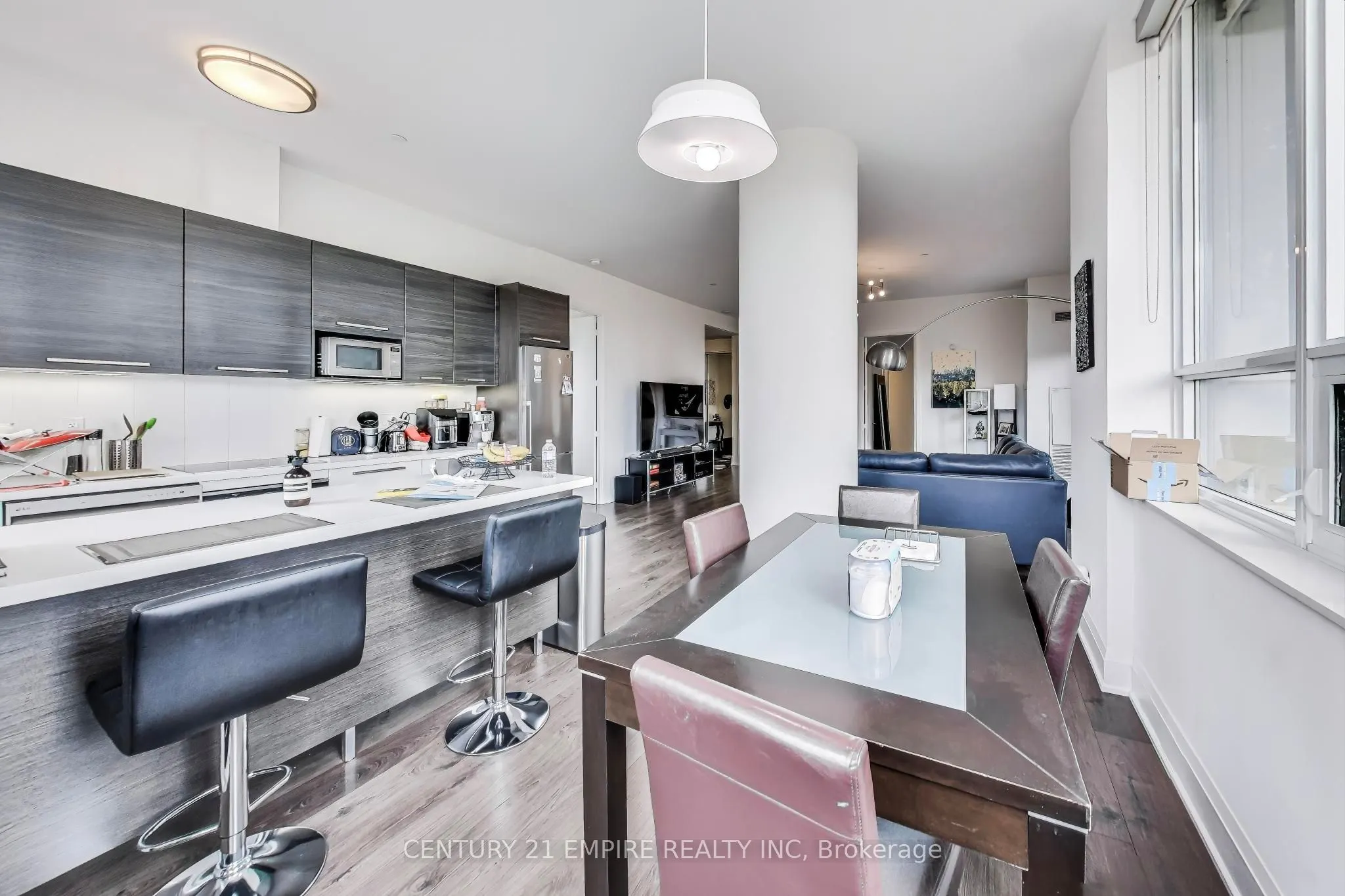 36 Park Lawn Road, #203