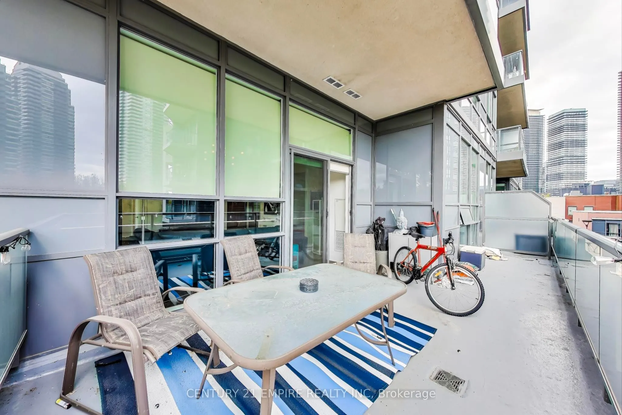 36 Park Lawn Road, #203