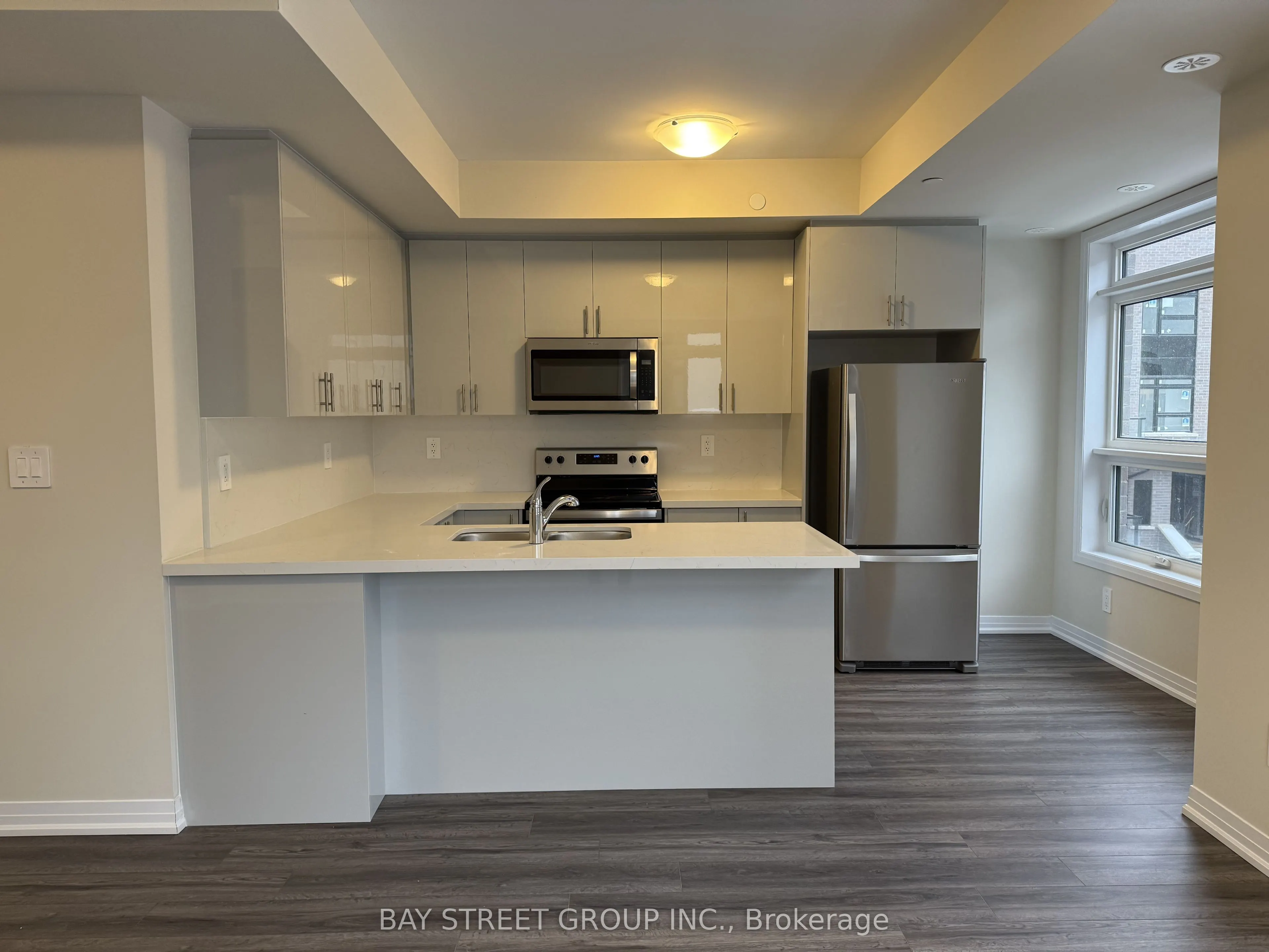 1585 Rose Way, #102