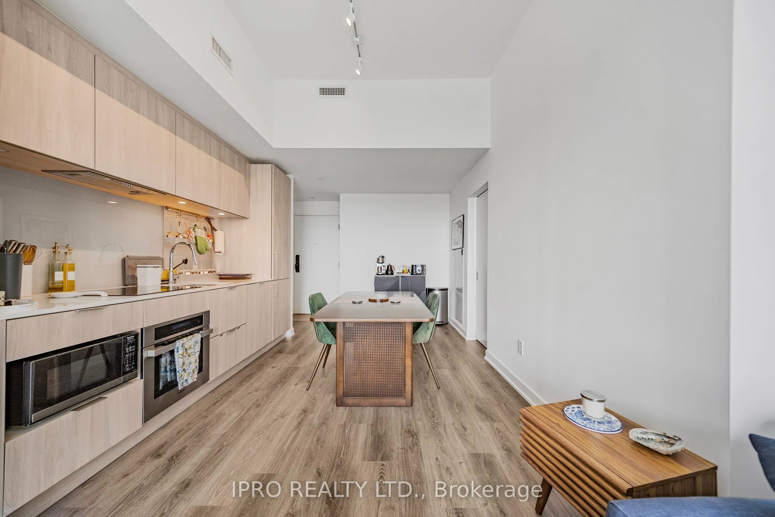 28 Ann Street, #1412