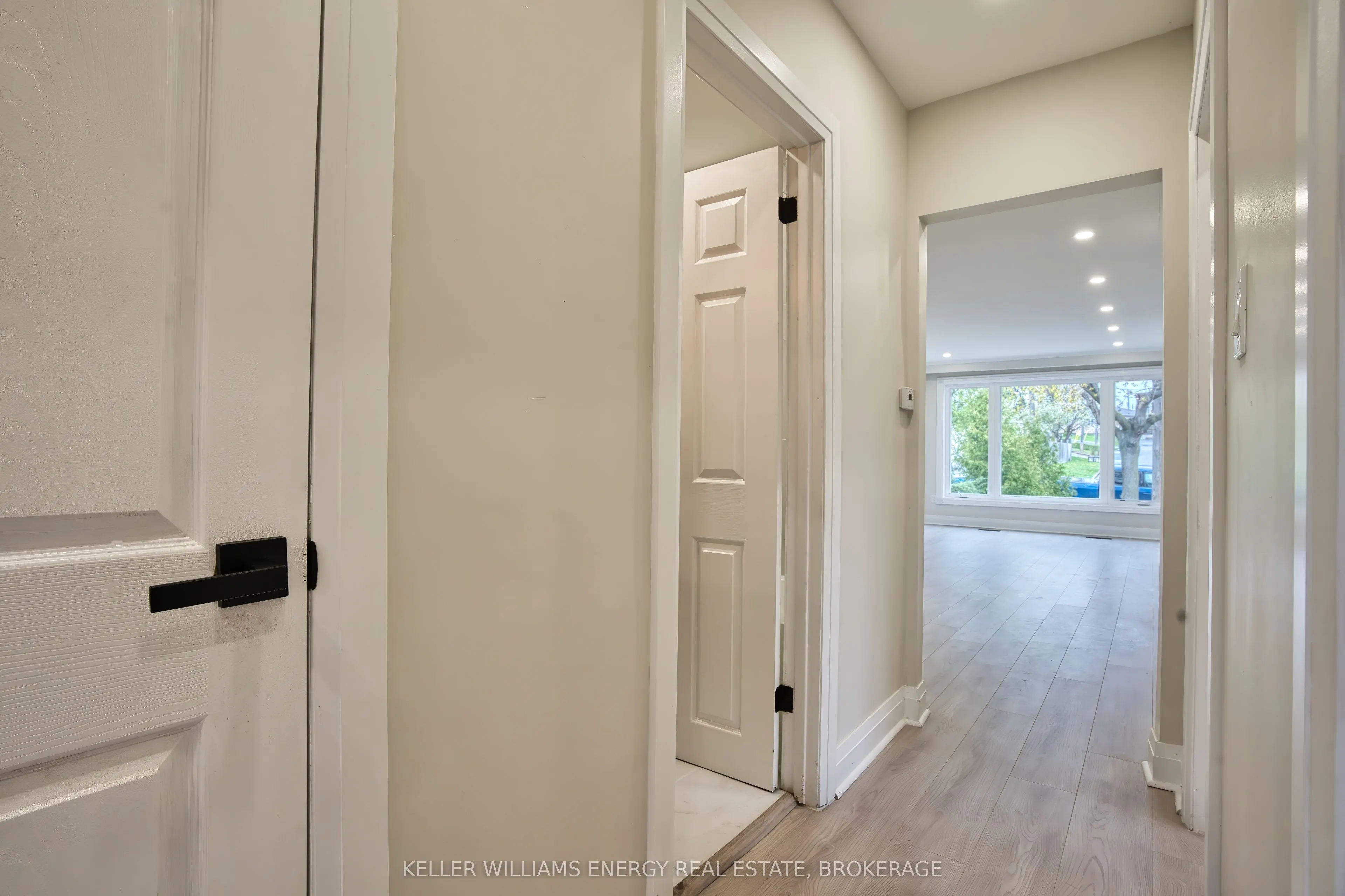 21 Neames Crescent