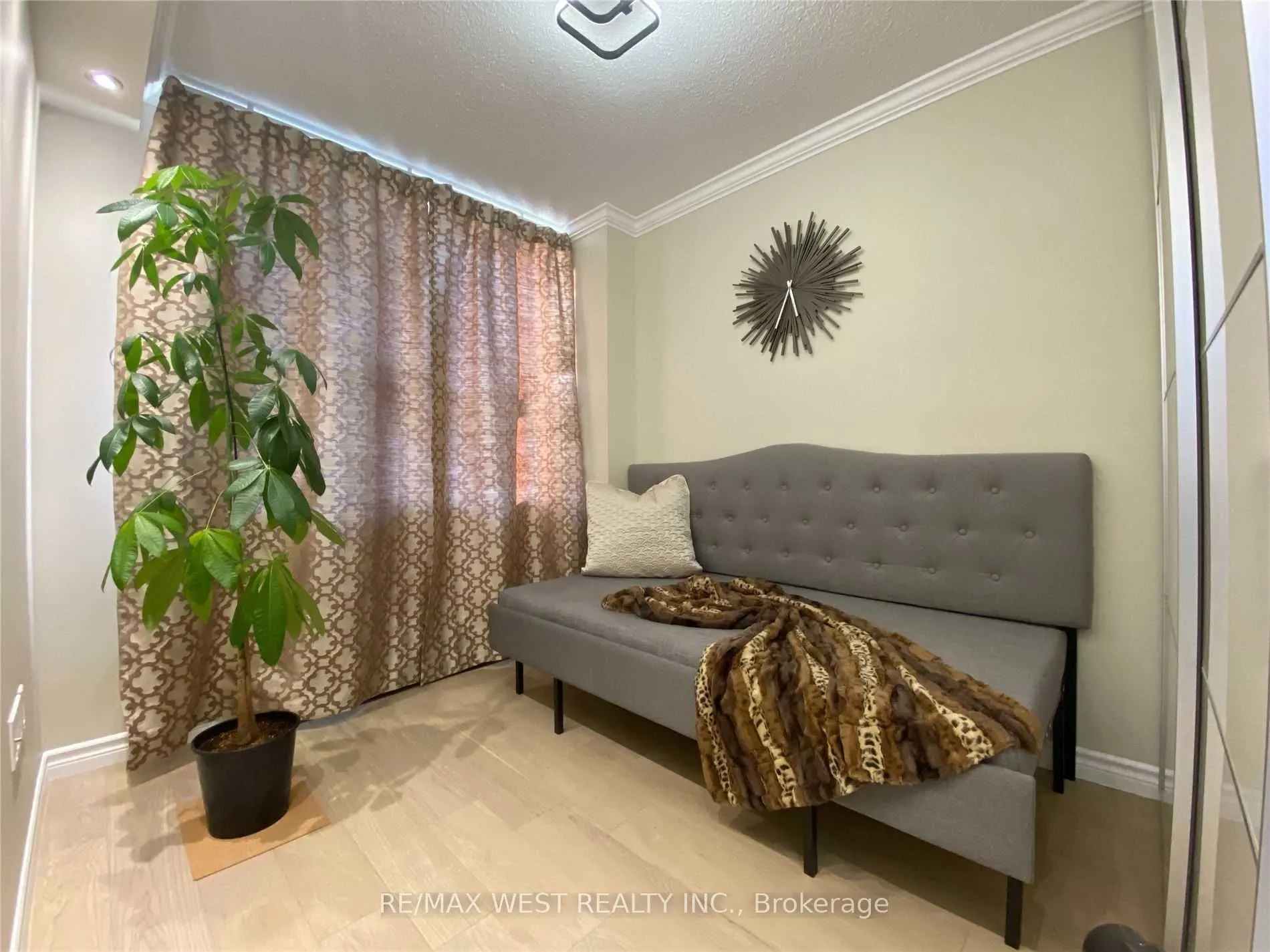 45 Southport Street, #503