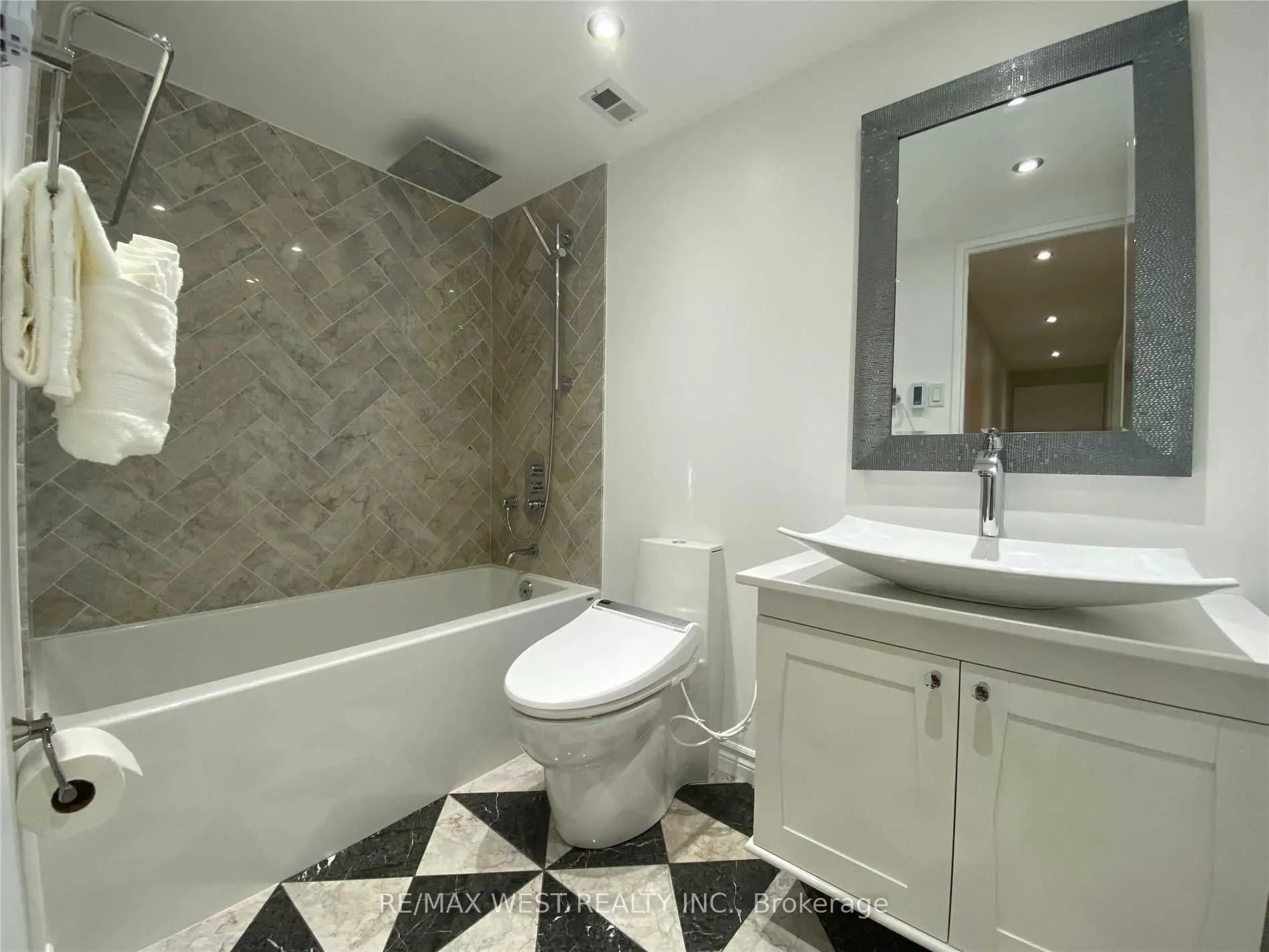 45 Southport Street, #503