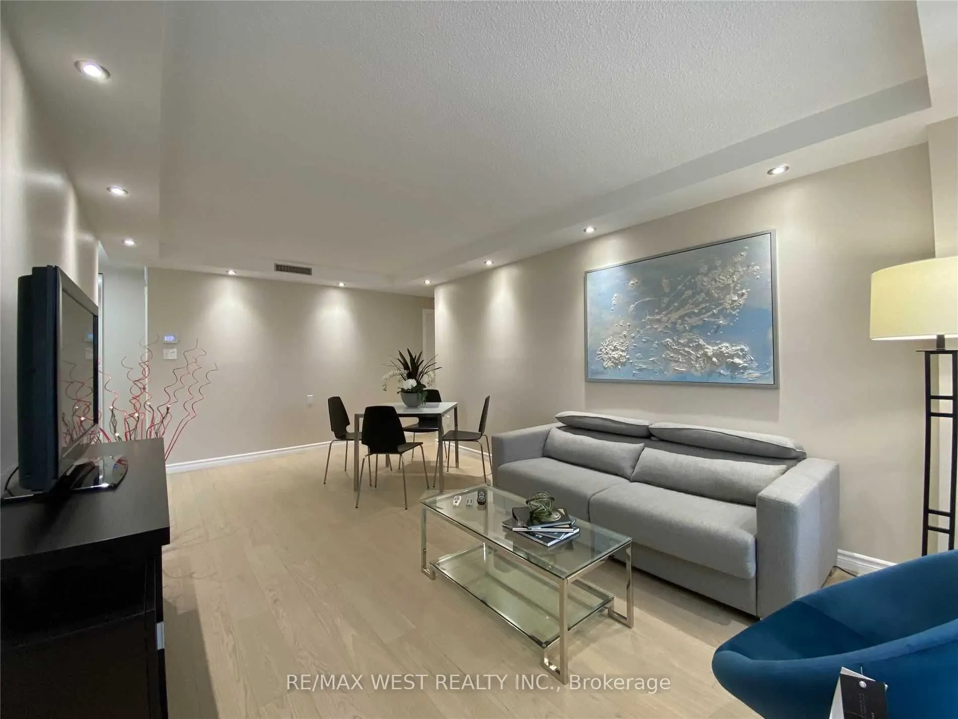 45 Southport Street, #503