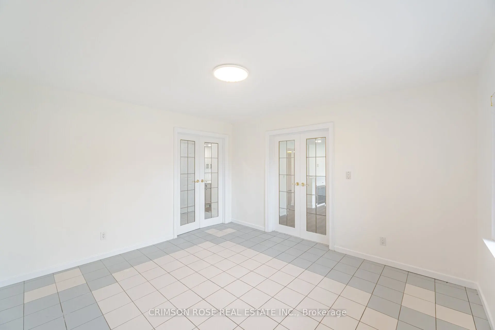 2561 Mindemoya Road