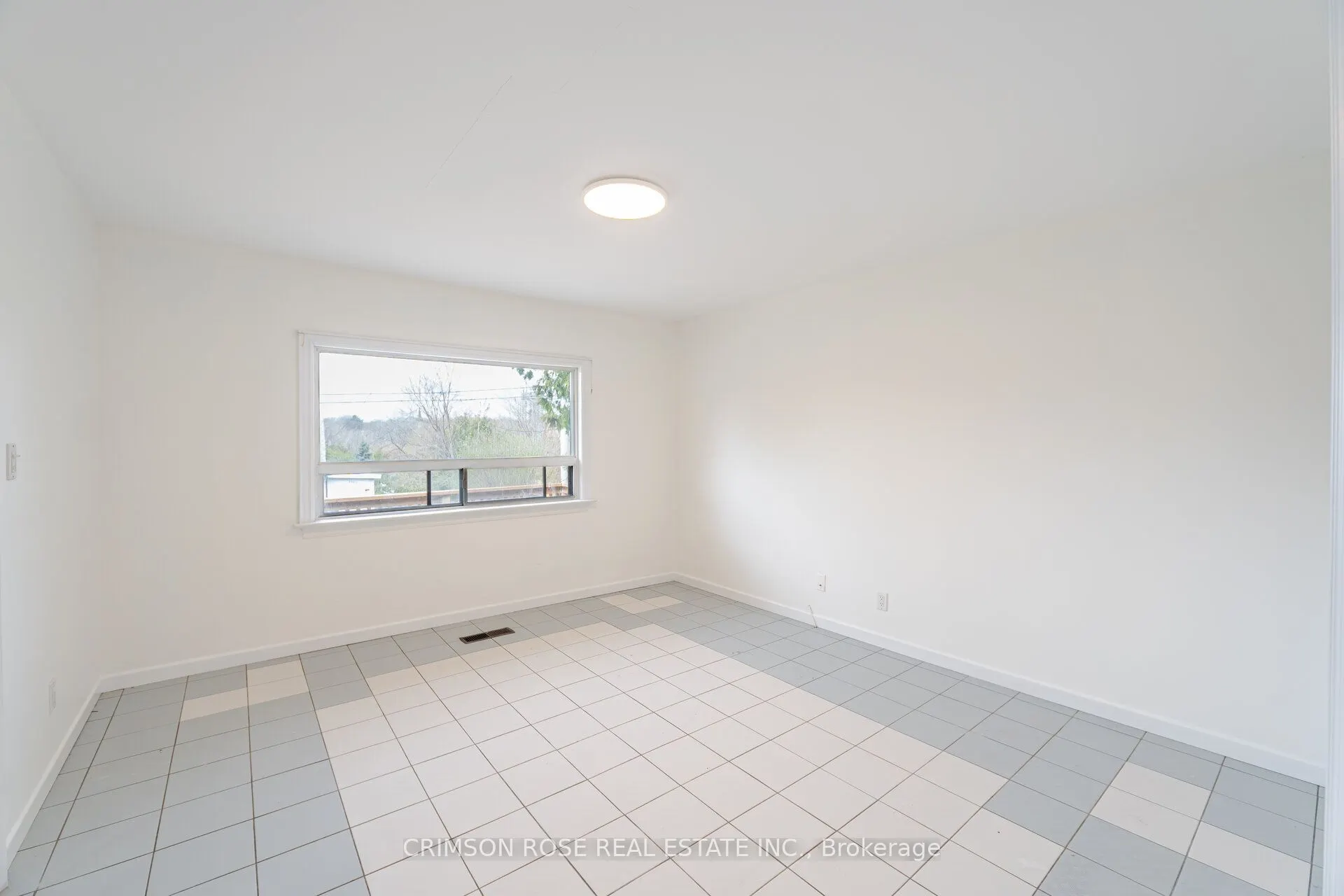 2561 Mindemoya Road