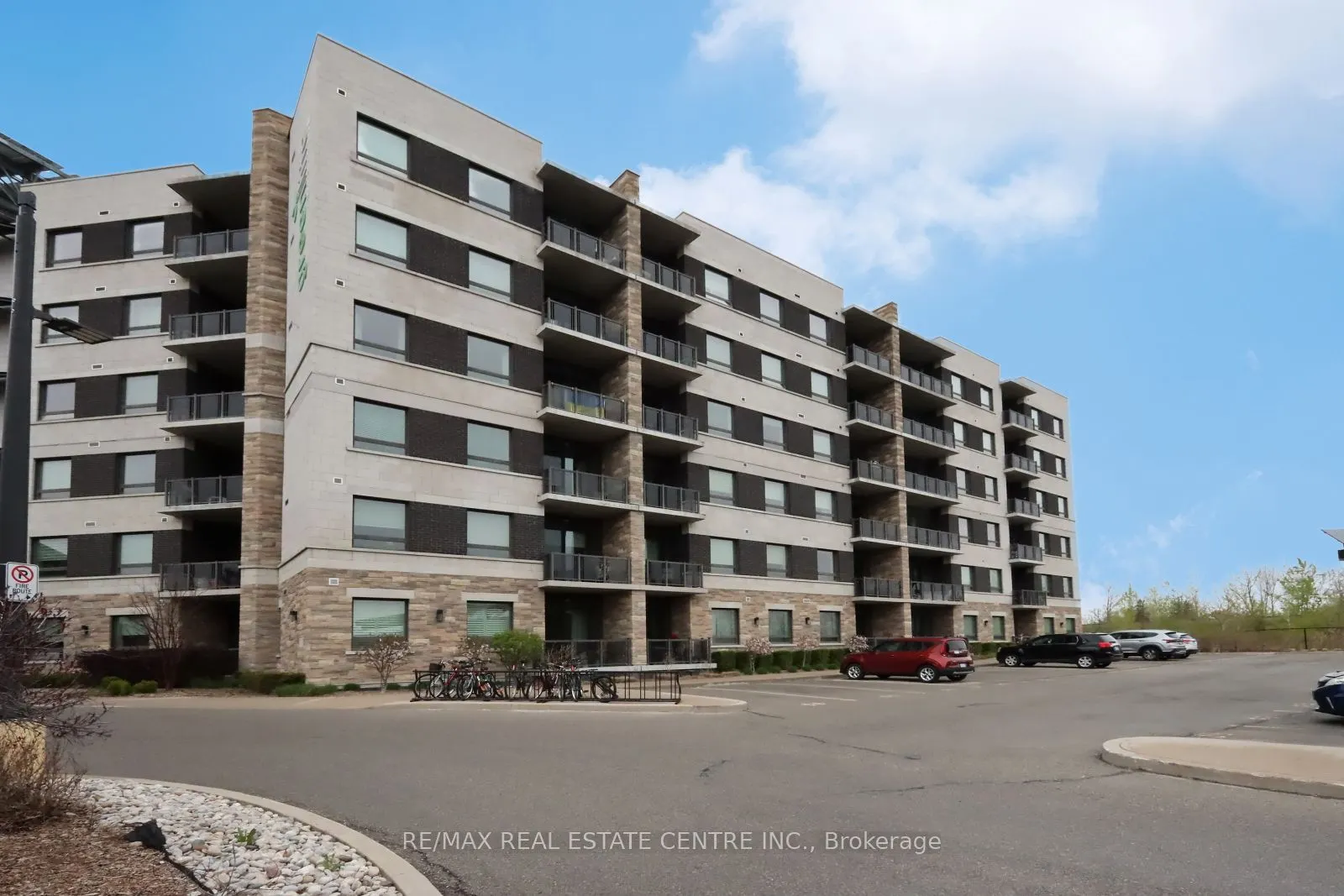 33 Whitmer Street, #406