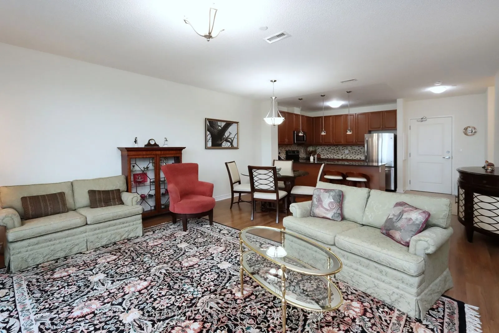 33 Whitmer Street, #406