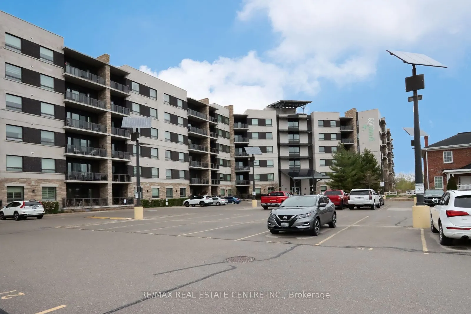 33 Whitmer Street, #406