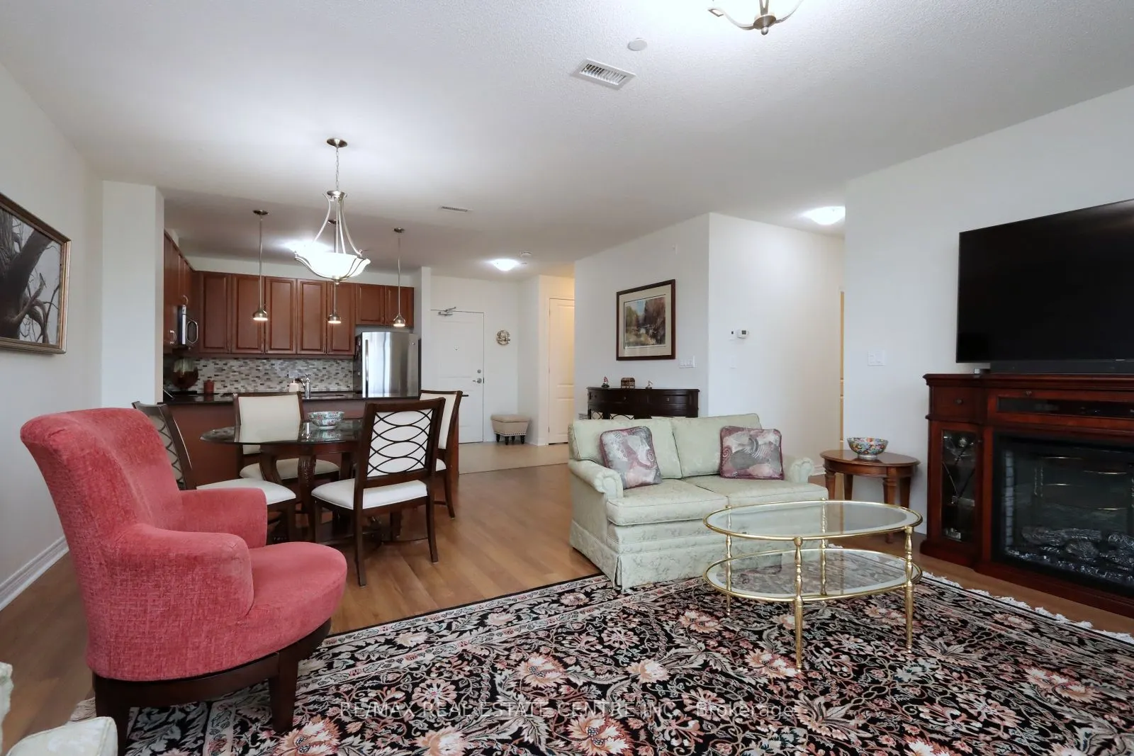 33 Whitmer Street, #406