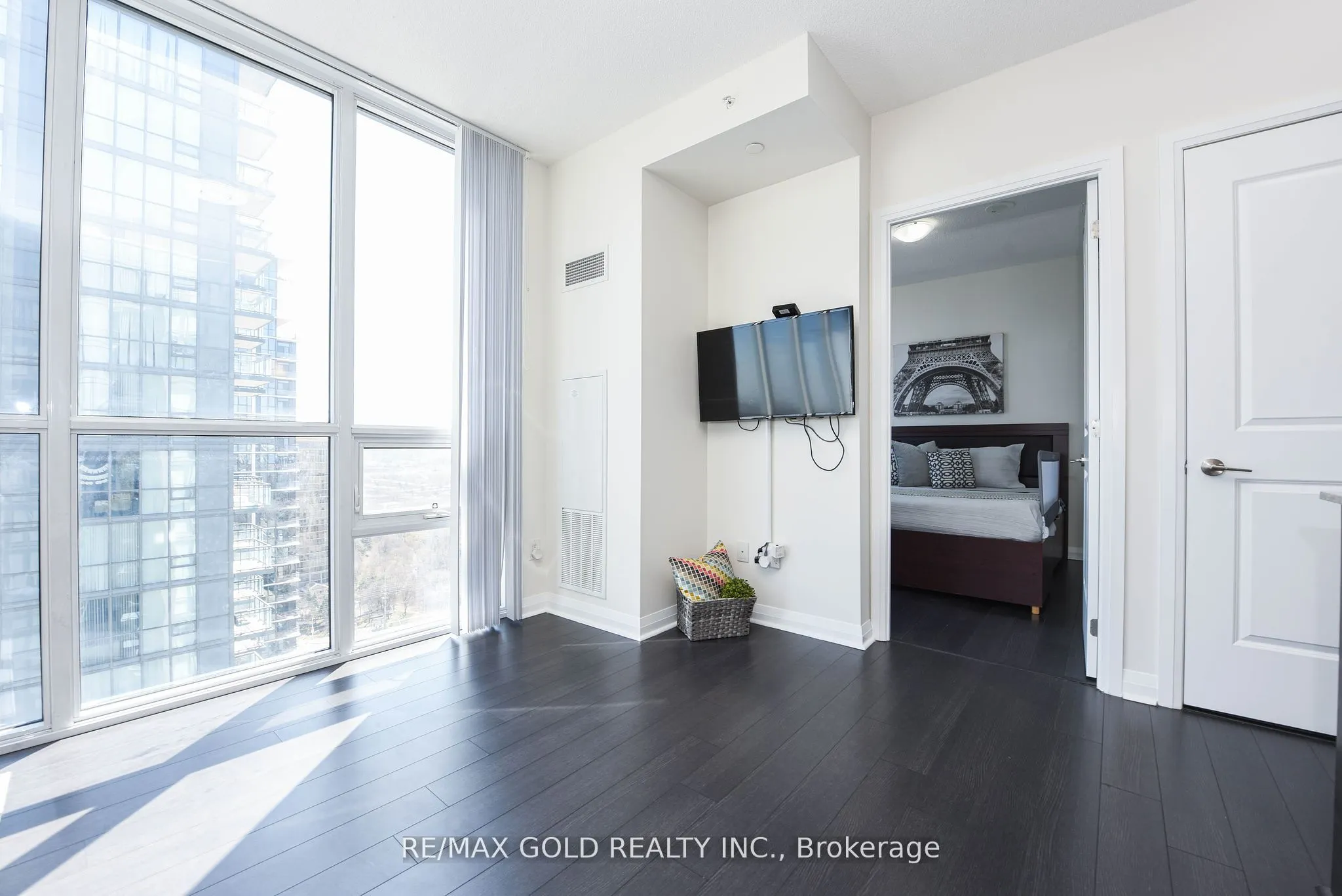 5033 Four Spring Avenue N, #1919