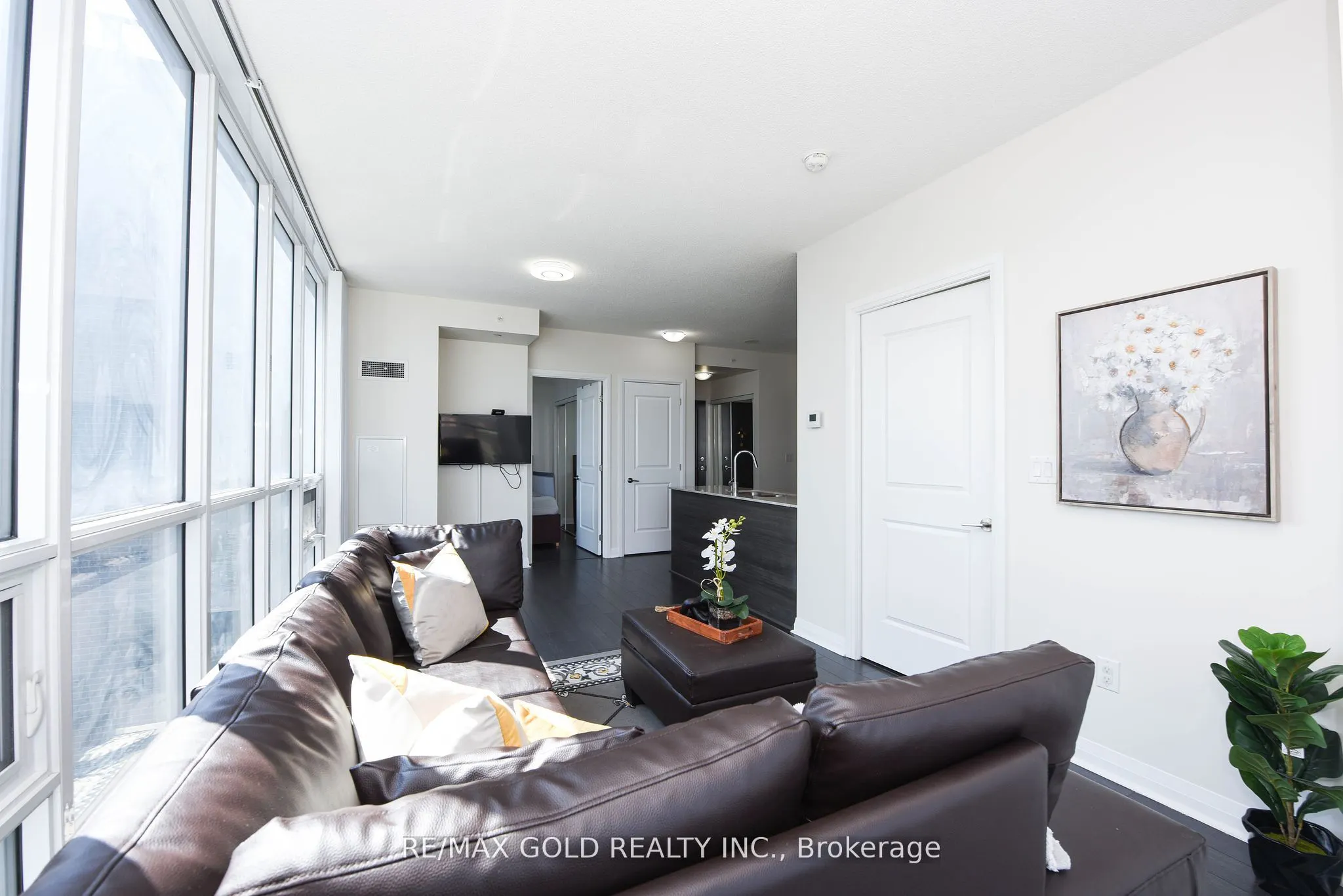 5033 Four Spring Avenue N, #1919