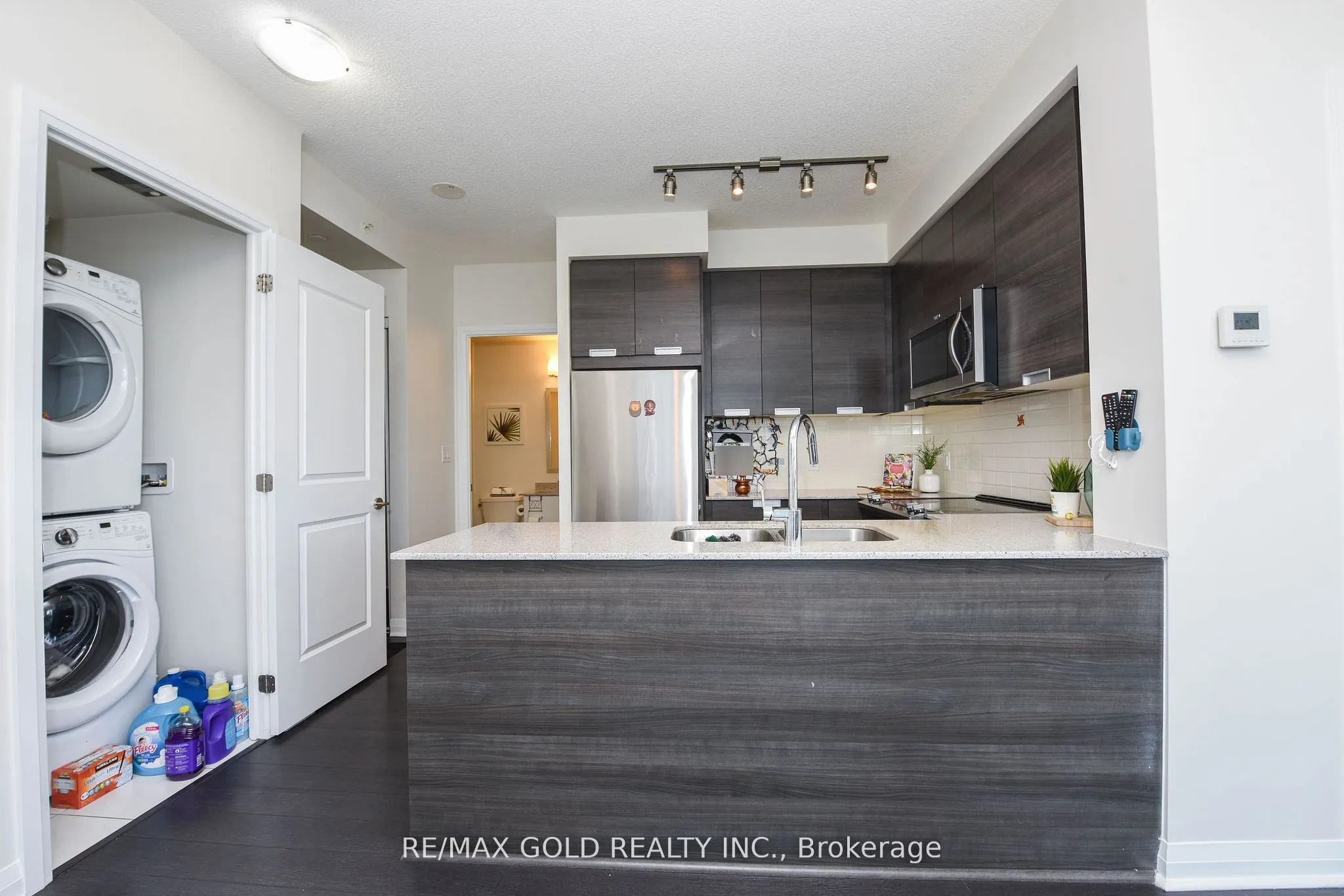 5033 Four Spring Avenue N, #1919