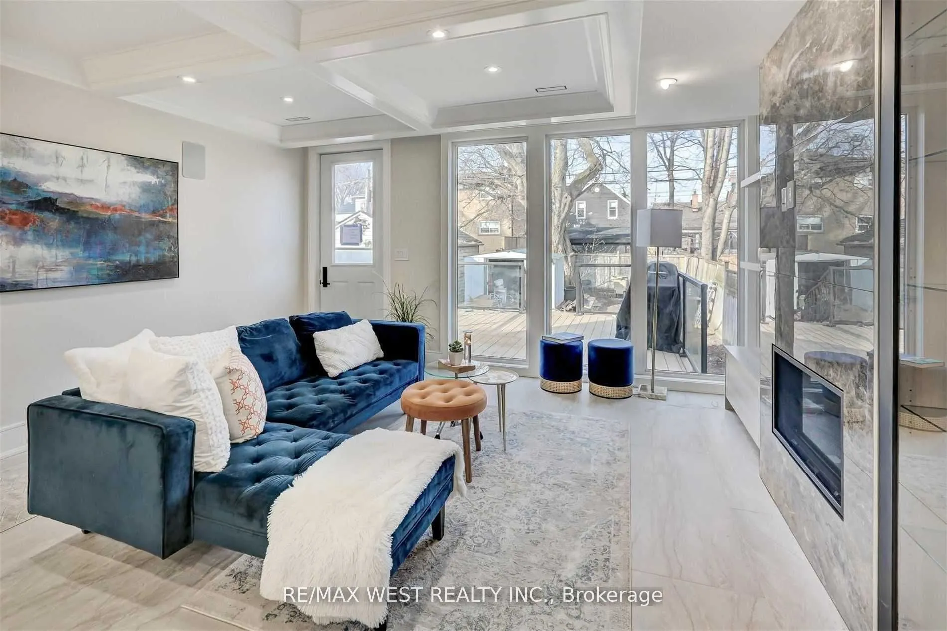 94 Lake Crescent